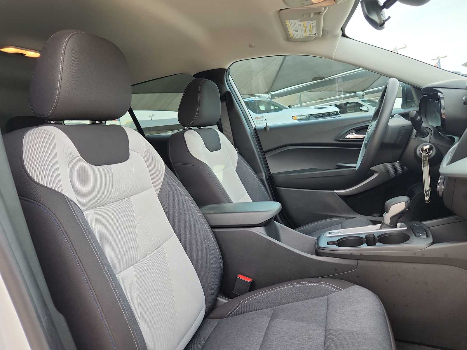 Thumbnail: 2024 Chevrolet Trax - 10