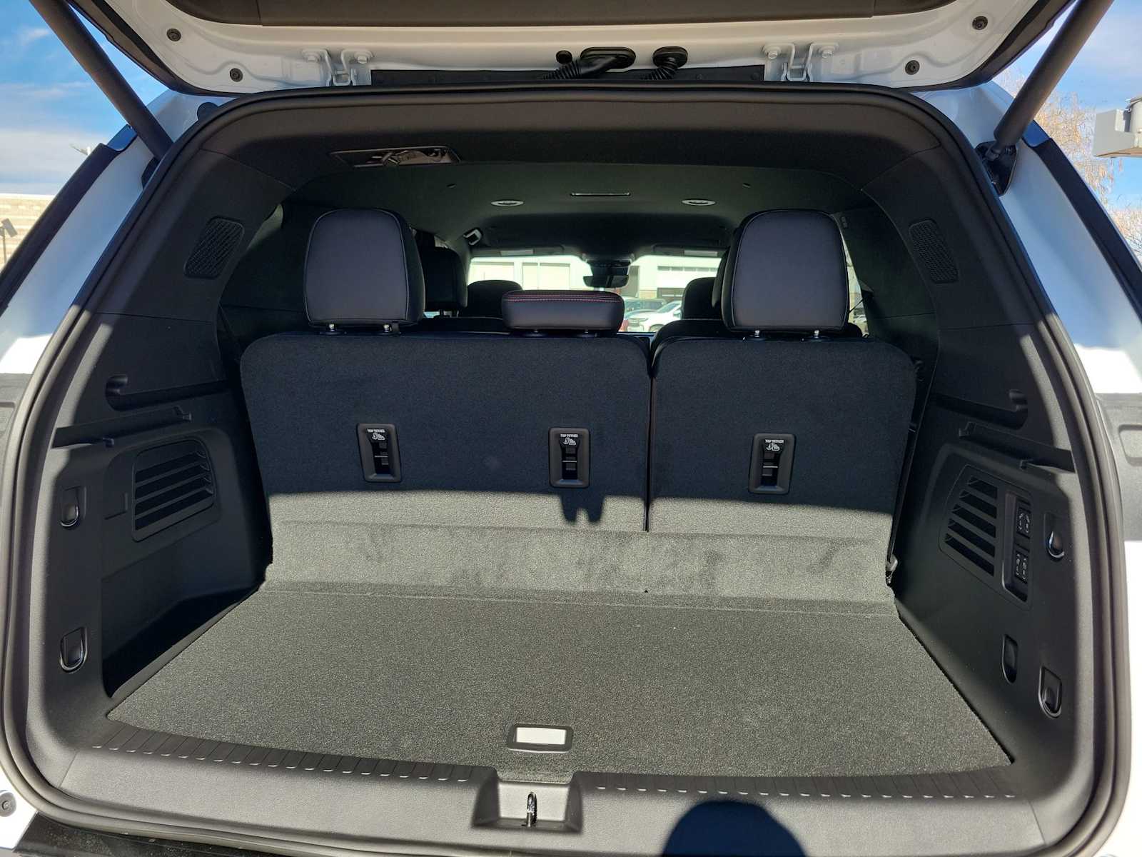 Thumbnail: 2026 Chevrolet Traverse - 19