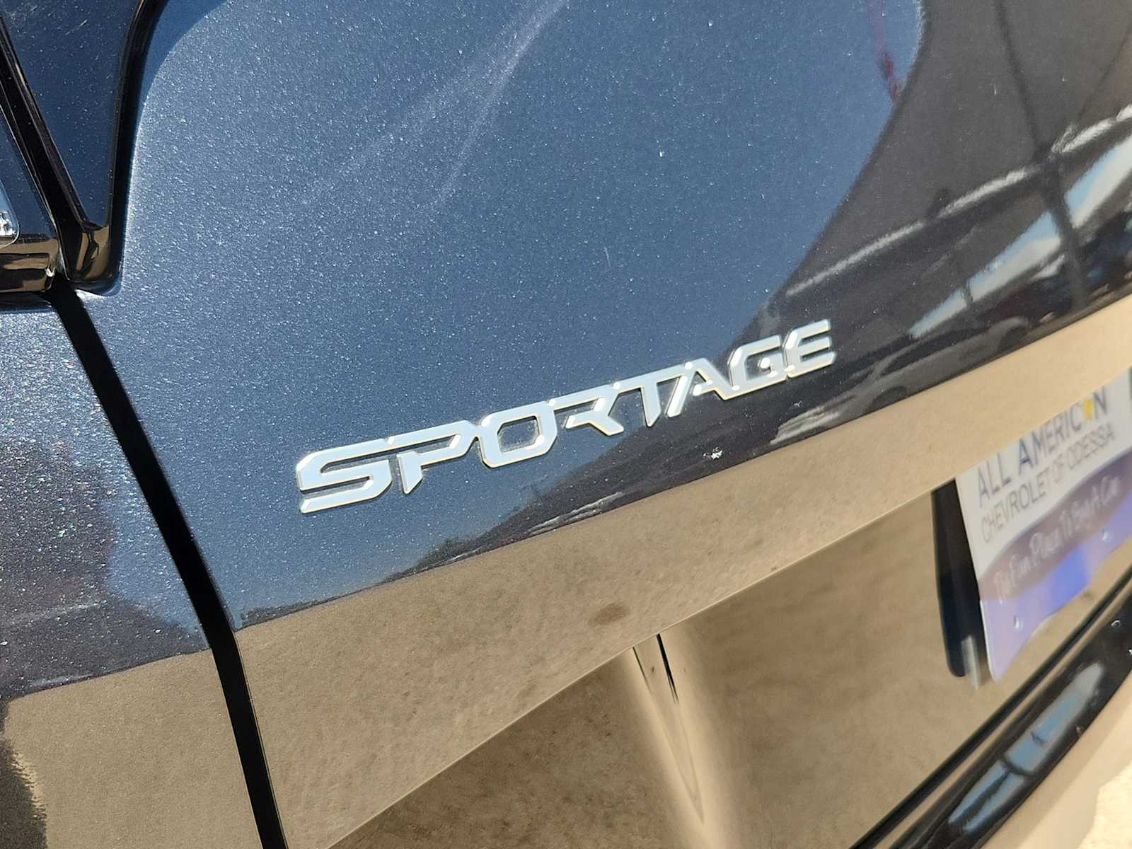 Thumbnail: 2023 Kia Sportage - 3