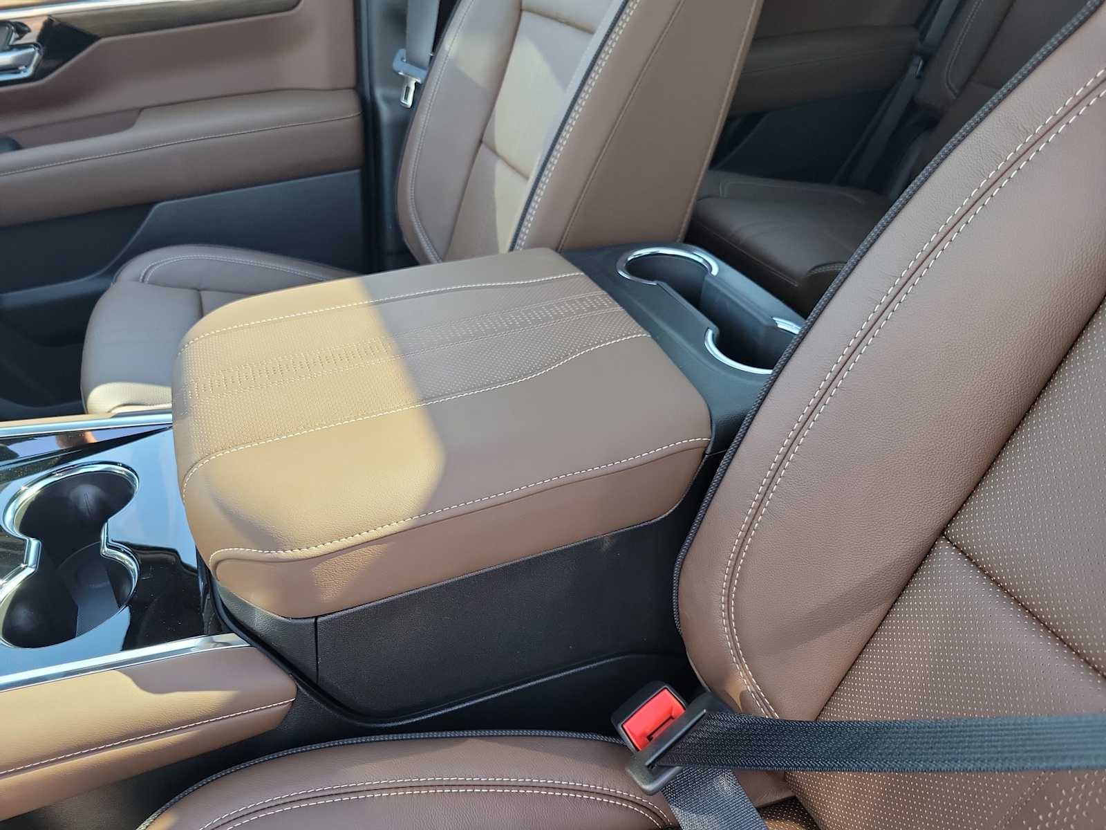 Thumbnail: 2026 Chevrolet Tahoe - 16