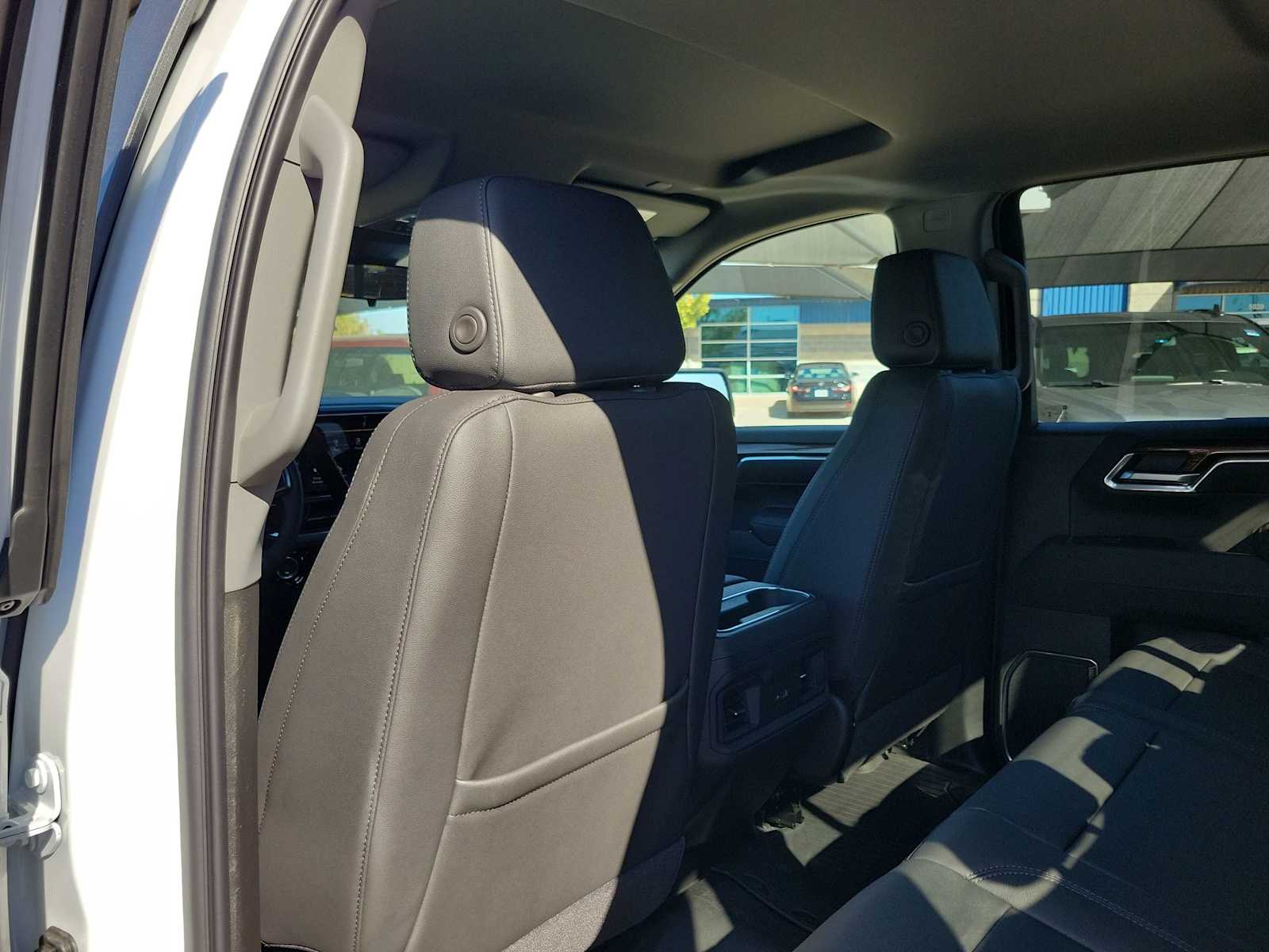 Thumbnail: 2026 Chevrolet Silverado 1500 - 12