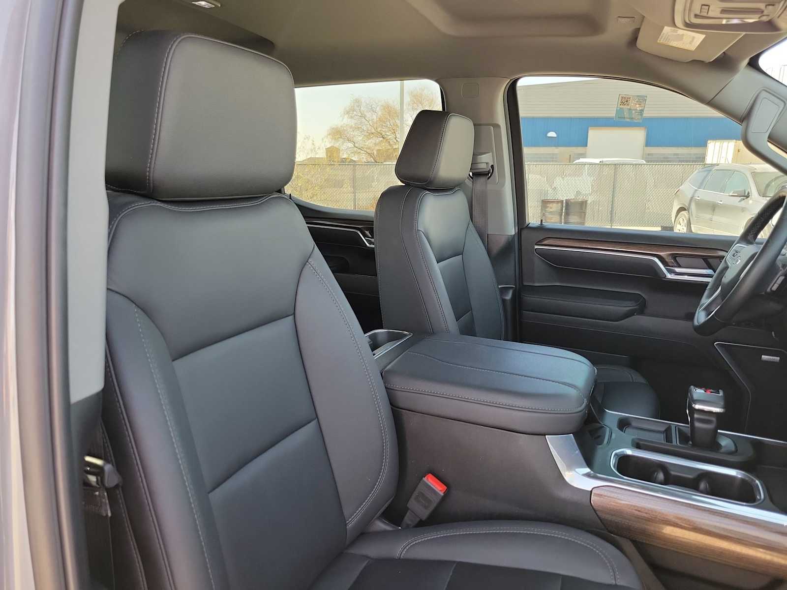 Thumbnail: 2024 Chevrolet Silverado 1500 - 14