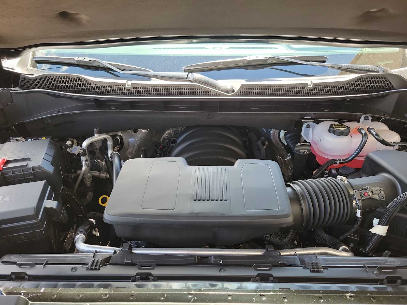 Thumbnail: 2026 Chevrolet Silverado 1500 - 9