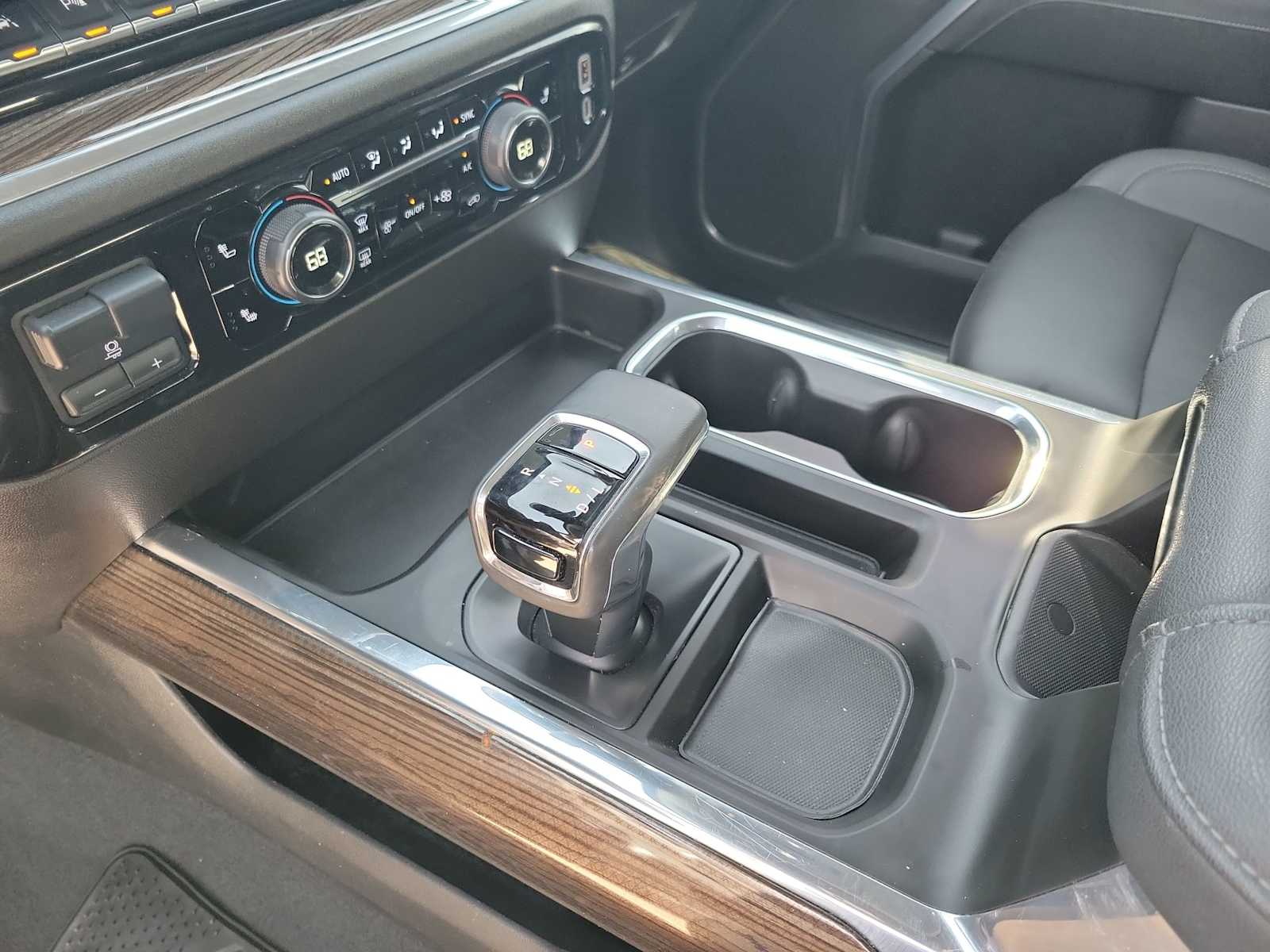 Thumbnail: 2024 Chevrolet Silverado 1500 - 17