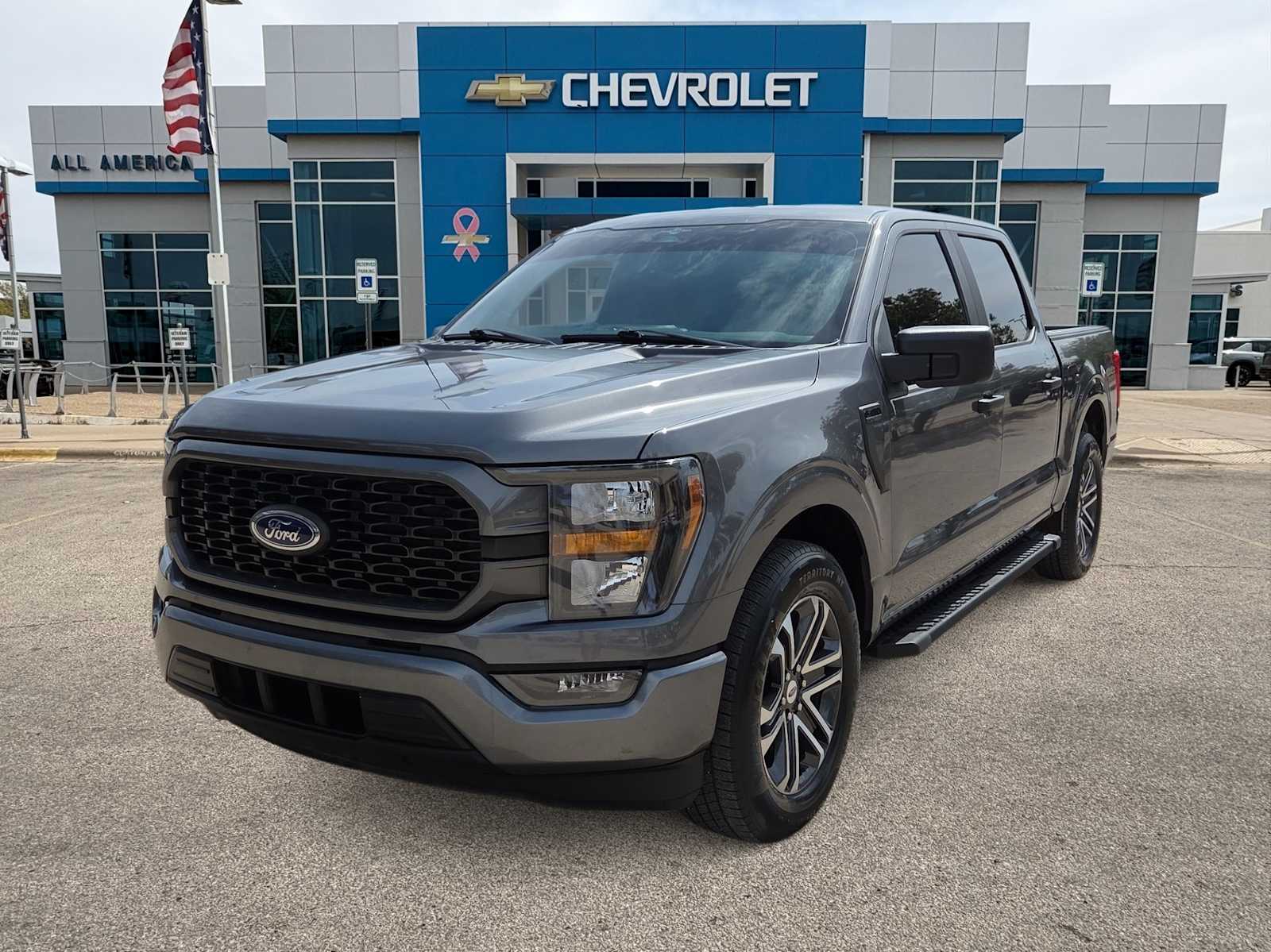 2023 Ford F-150 XL SuperCrew 5-1/2 Box's photo
