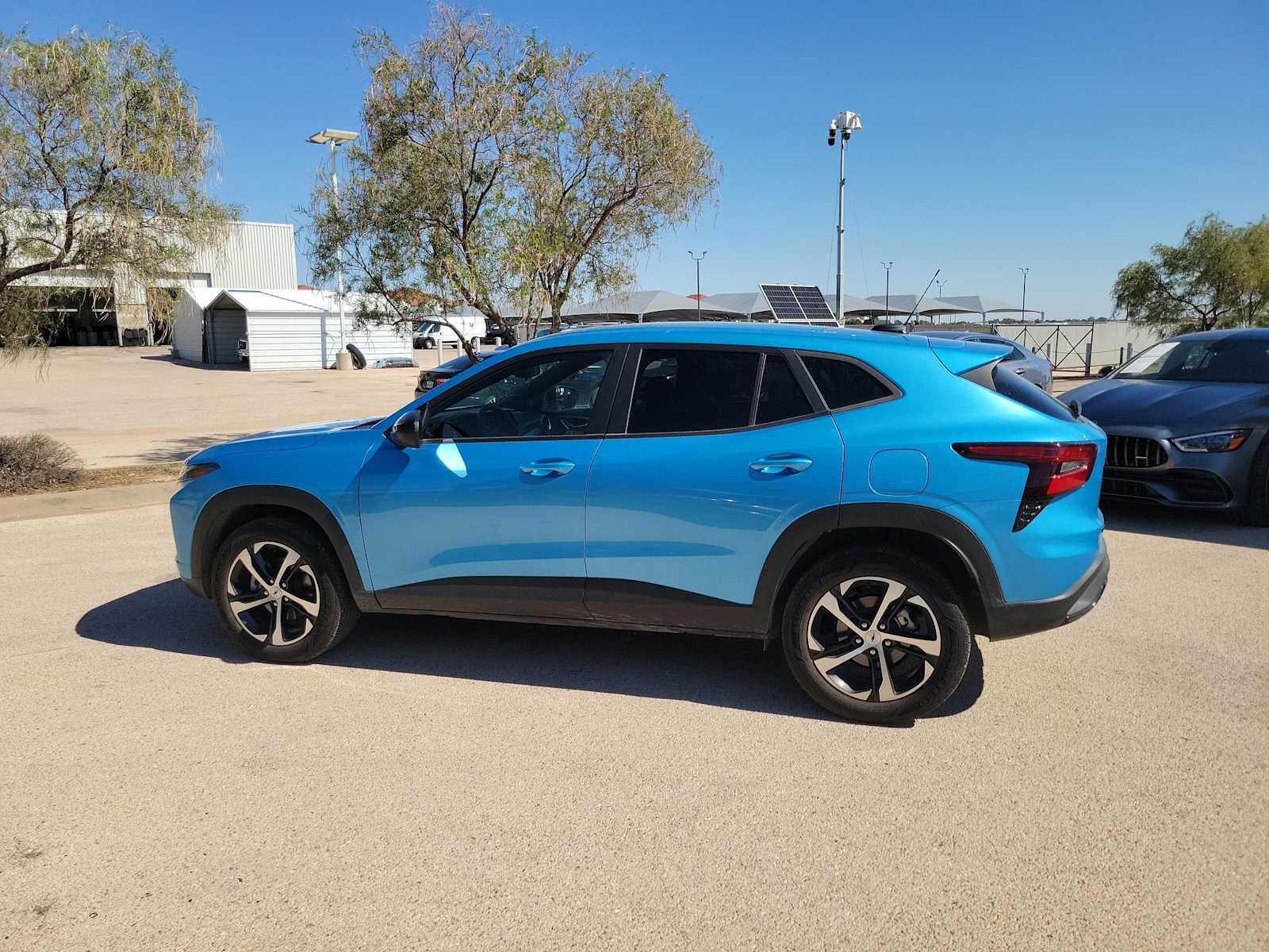 Thumbnail: 2025 Chevrolet Trax - 3