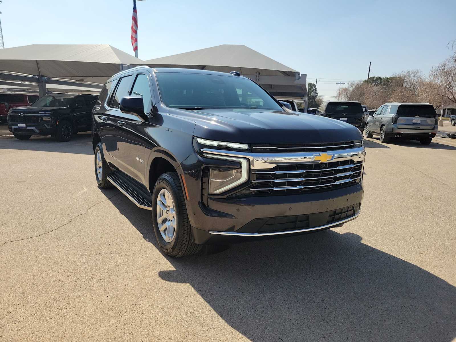 Thumbnail: 2025 Chevrolet Tahoe - 2