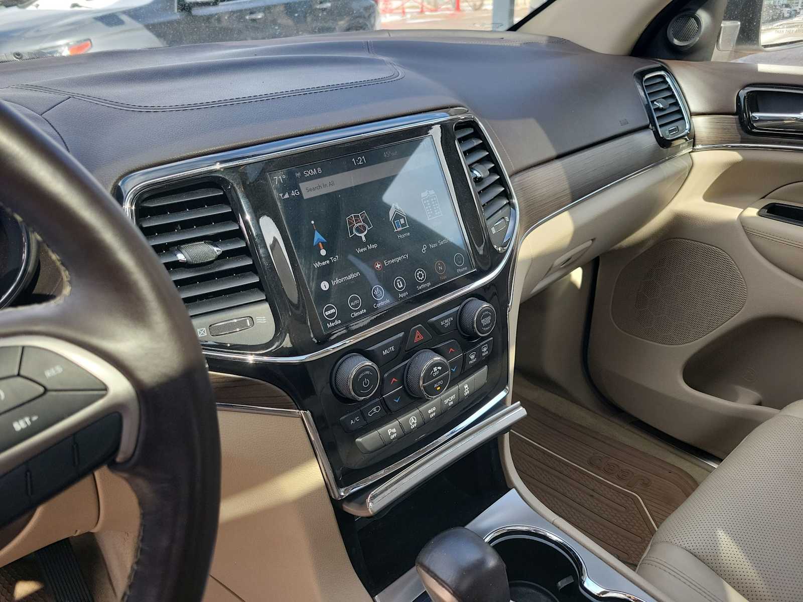 Thumbnail: 2021 Jeep Grand Cherokee - 15