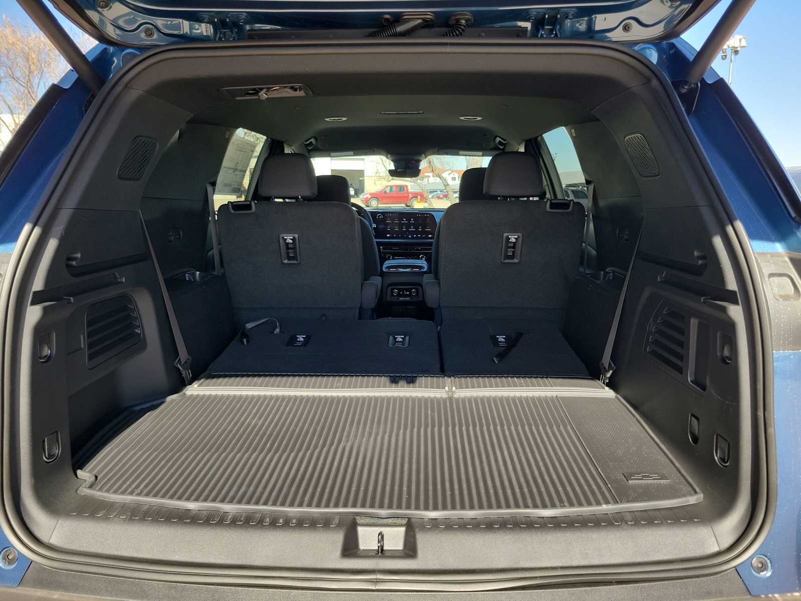 Thumbnail: 2026 Chevrolet Traverse - 19