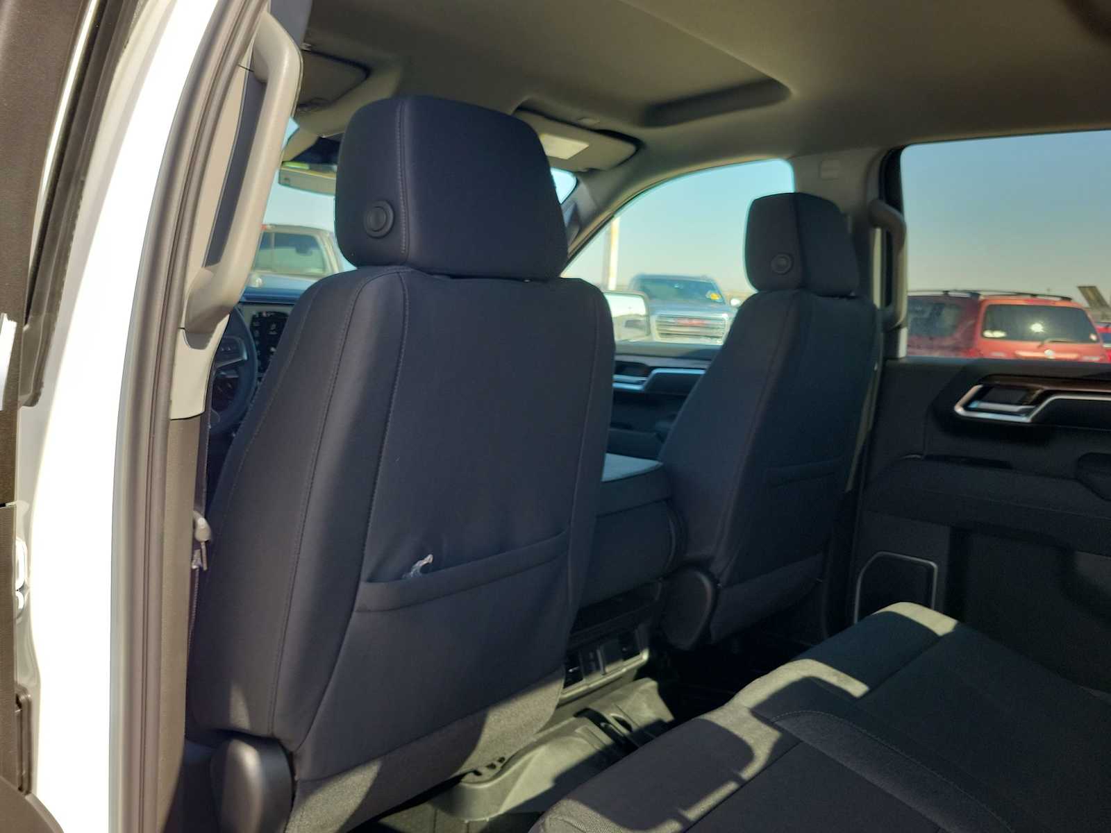 Thumbnail: 2026 Chevrolet Silverado 1500 - 8