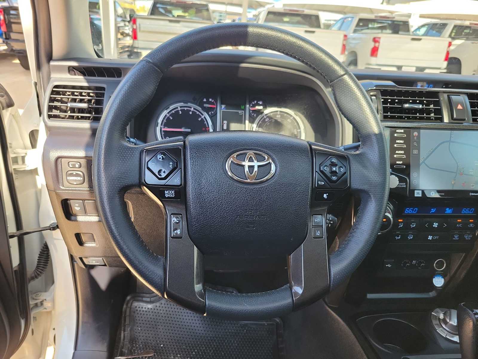 Thumbnail: 2021 Toyota 4Runner - 15