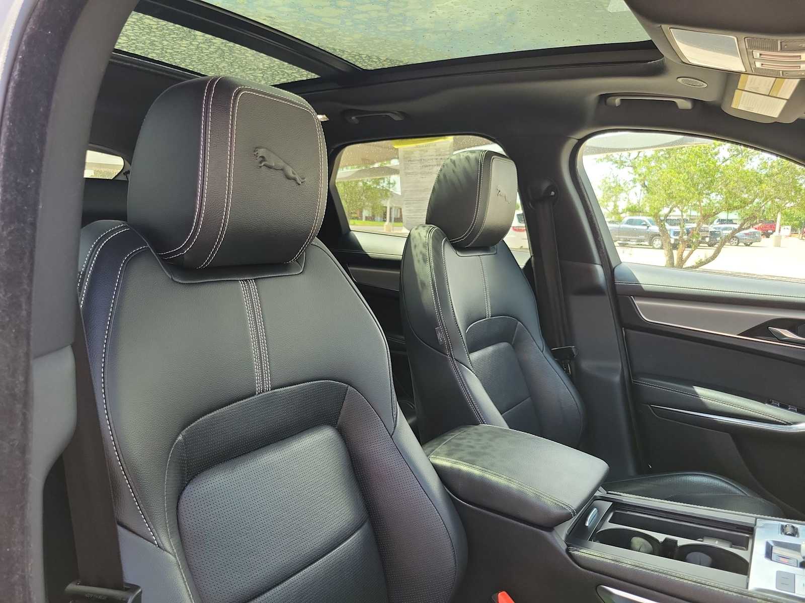 Thumbnail: 2024 Jaguar F-Pace - 18