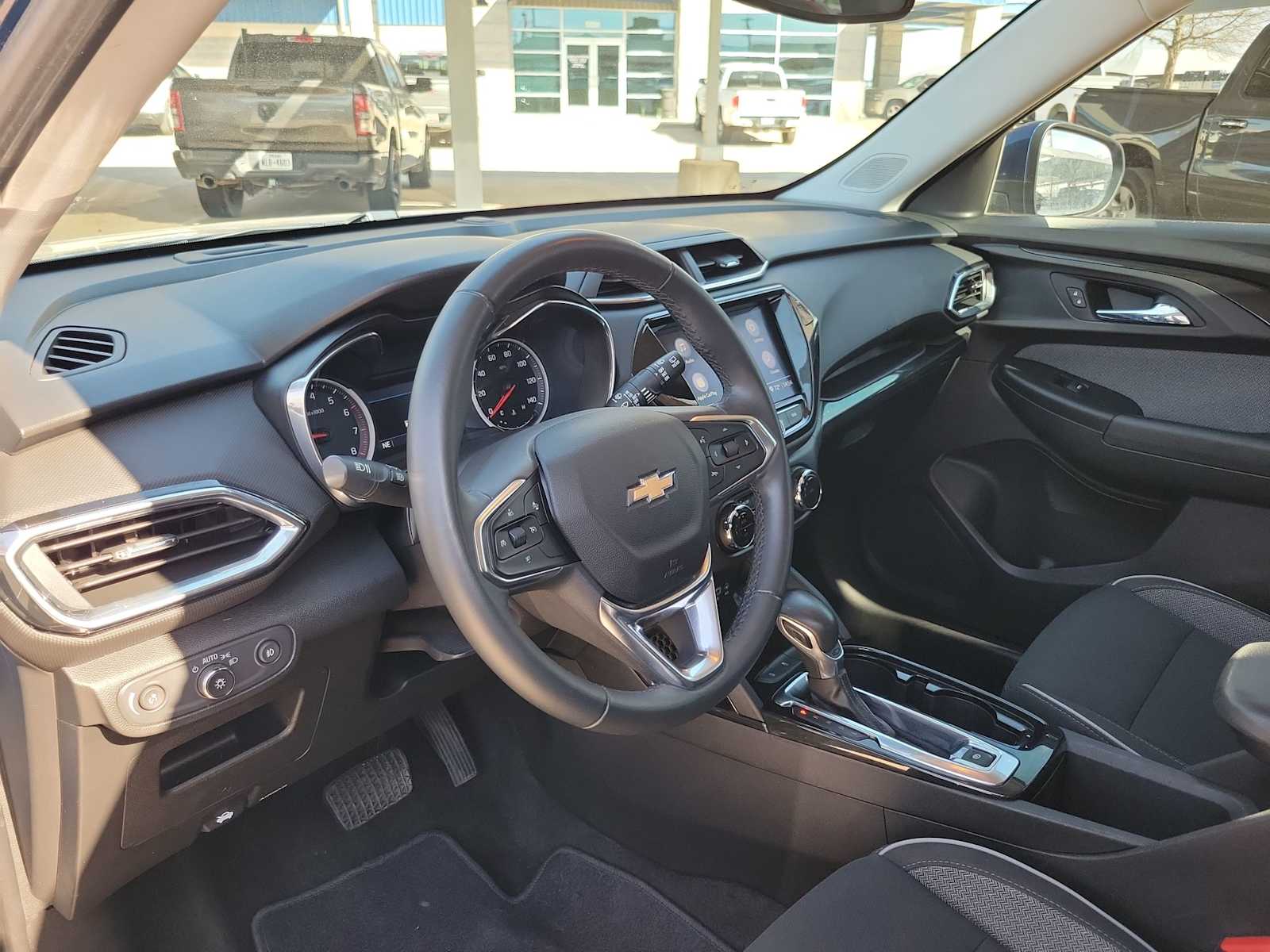 Thumbnail: 2021 Chevrolet TrailBlazer - 2