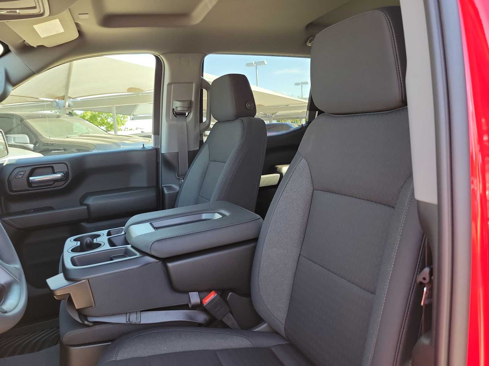 Thumbnail: 2026 Chevrolet Silverado 1500 - 11