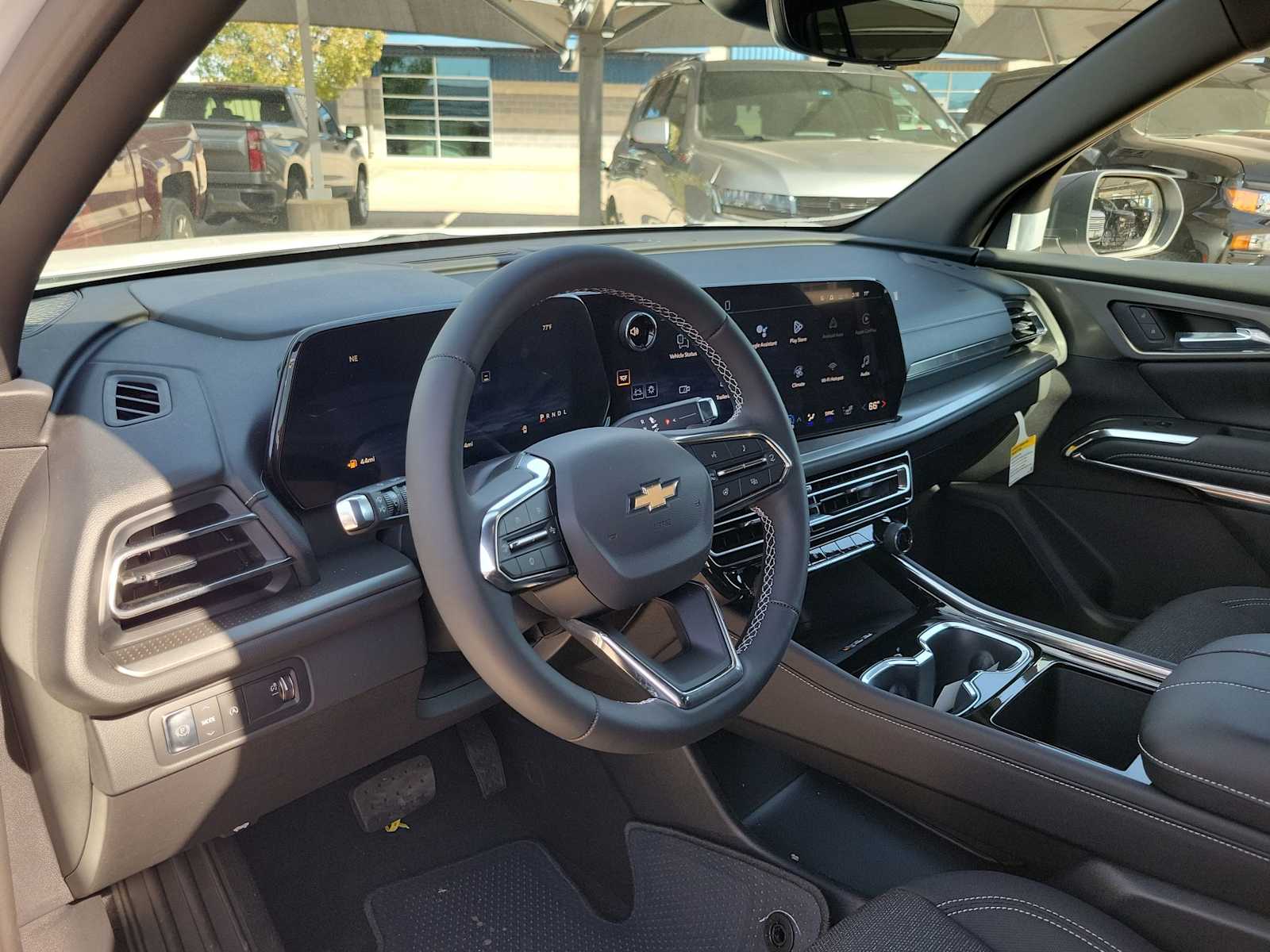 Thumbnail: 2026 Chevrolet Traverse - 2