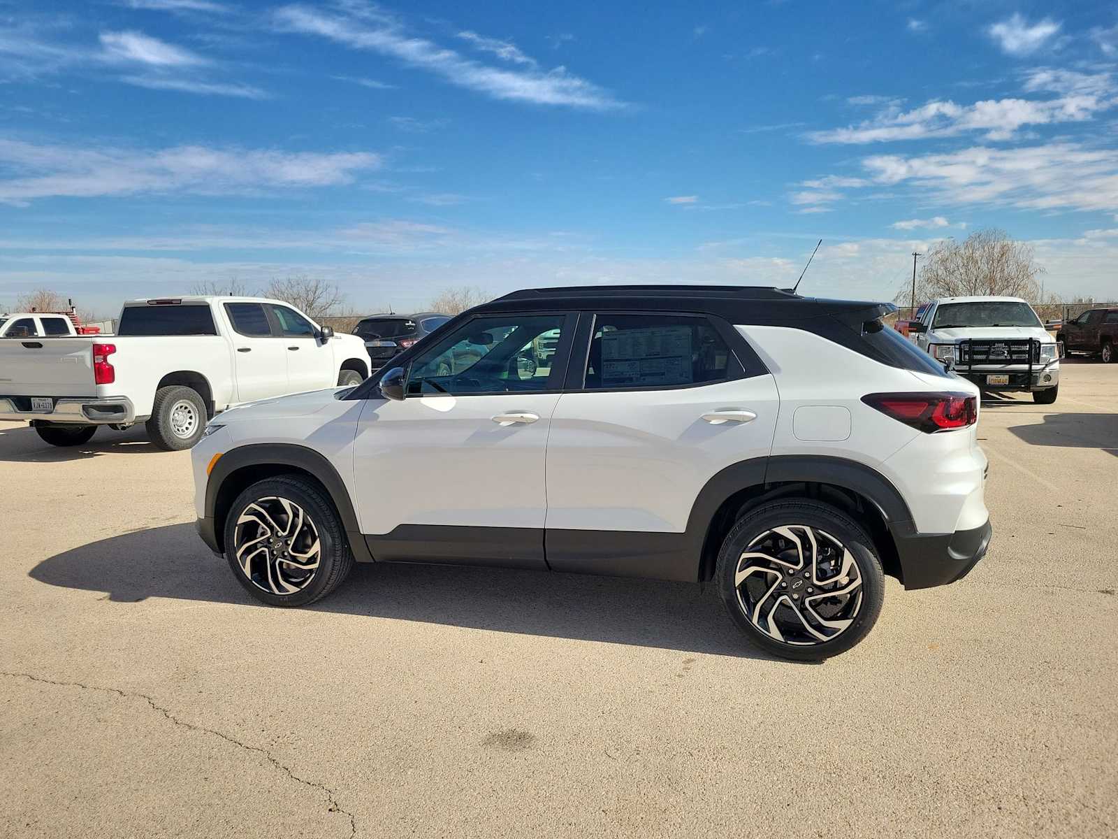 Thumbnail: 2026 Chevrolet TrailBlazer - 3