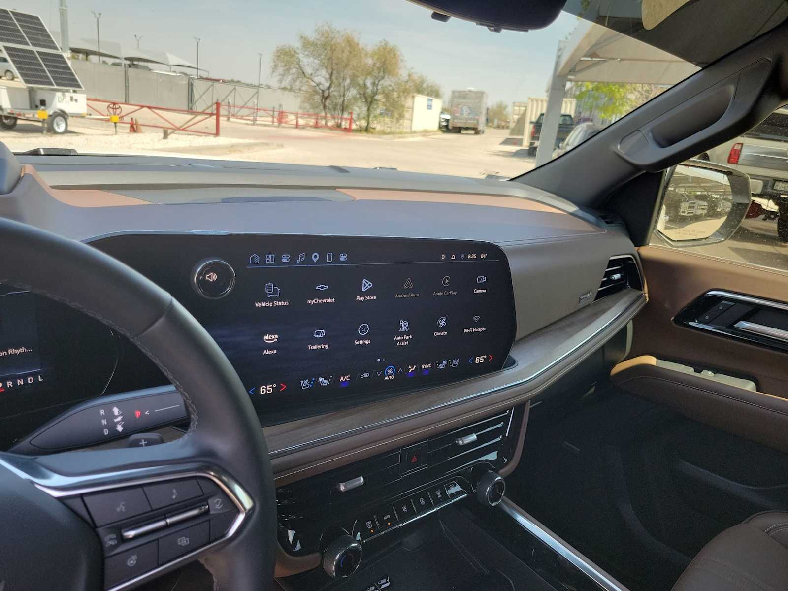 Thumbnail: 2025 Chevrolet Tahoe - 25