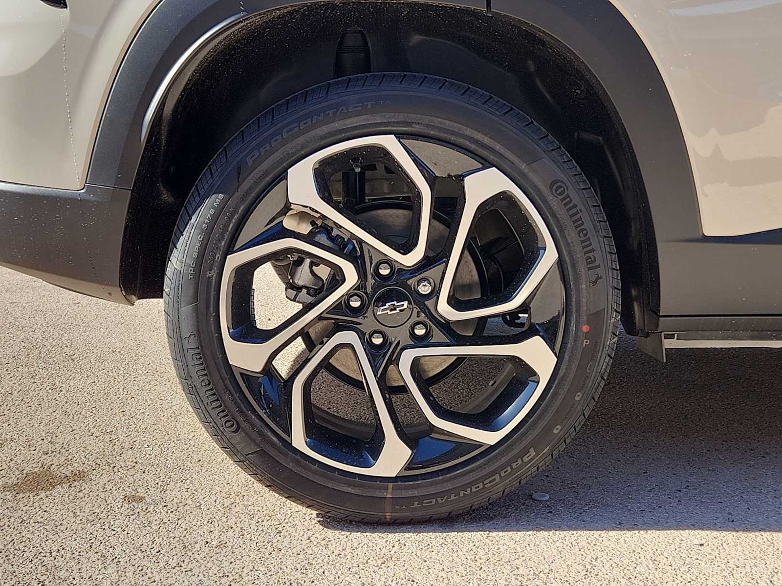 Thumbnail: 2026 Chevrolet Trax - 8