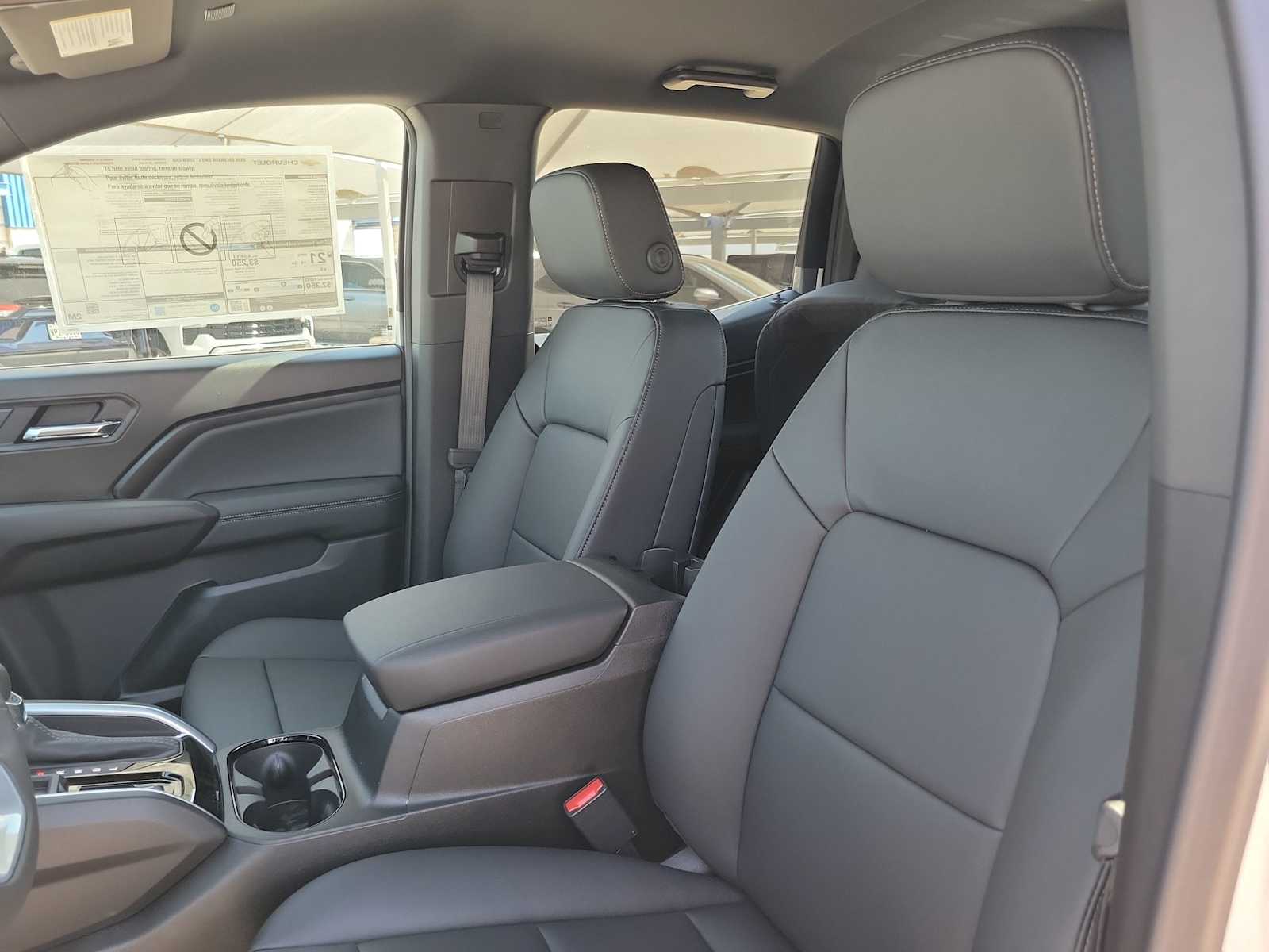 Thumbnail: 2026 Chevrolet Colorado - 11