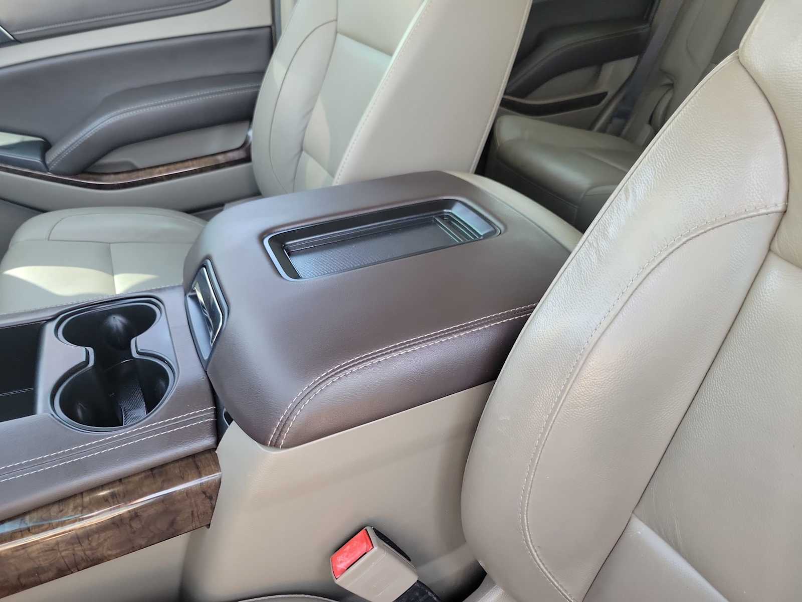 Thumbnail: 2019 Chevrolet Tahoe - 16