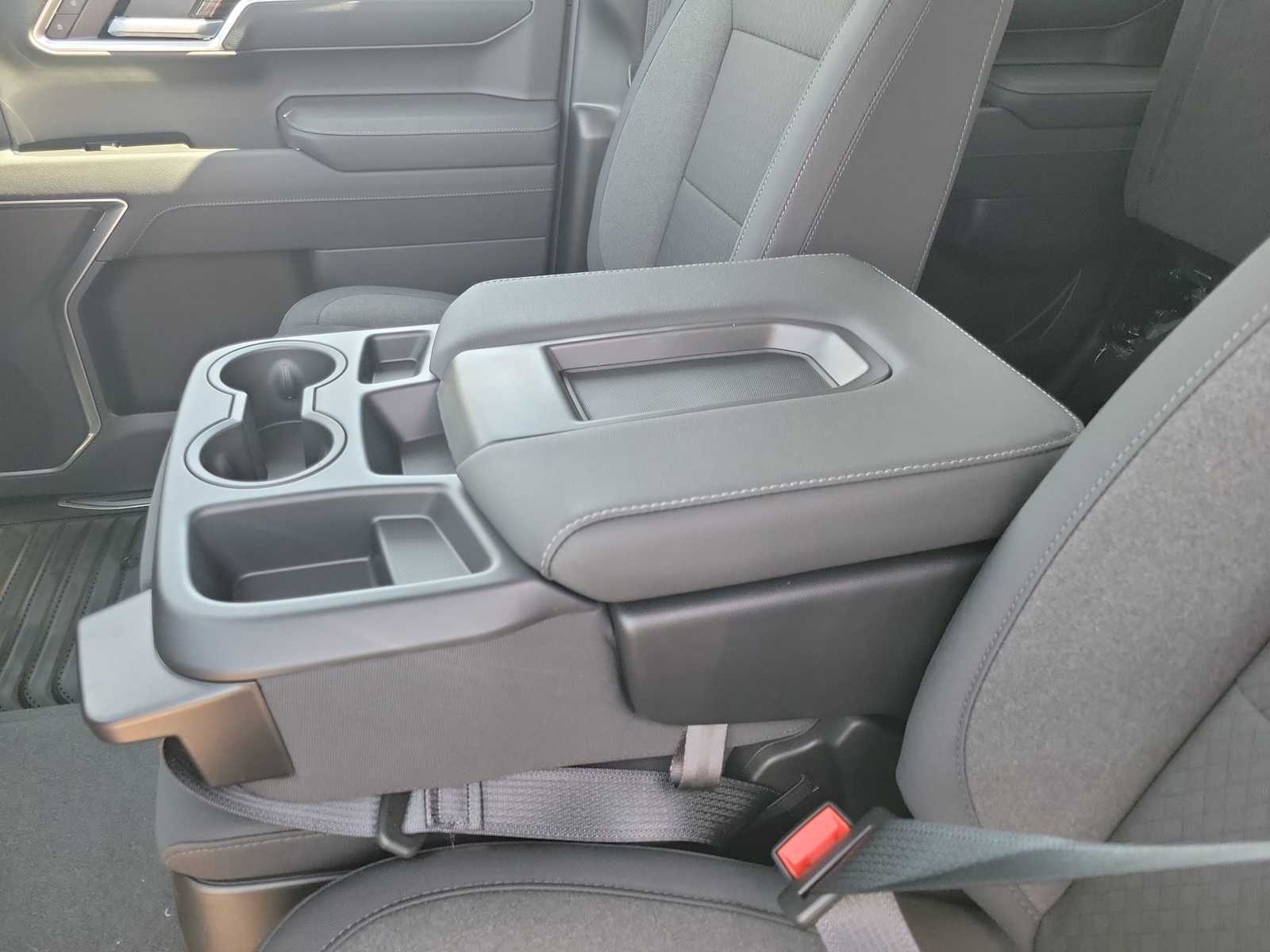 Thumbnail: 2026 Chevrolet Silverado 1500 - 12