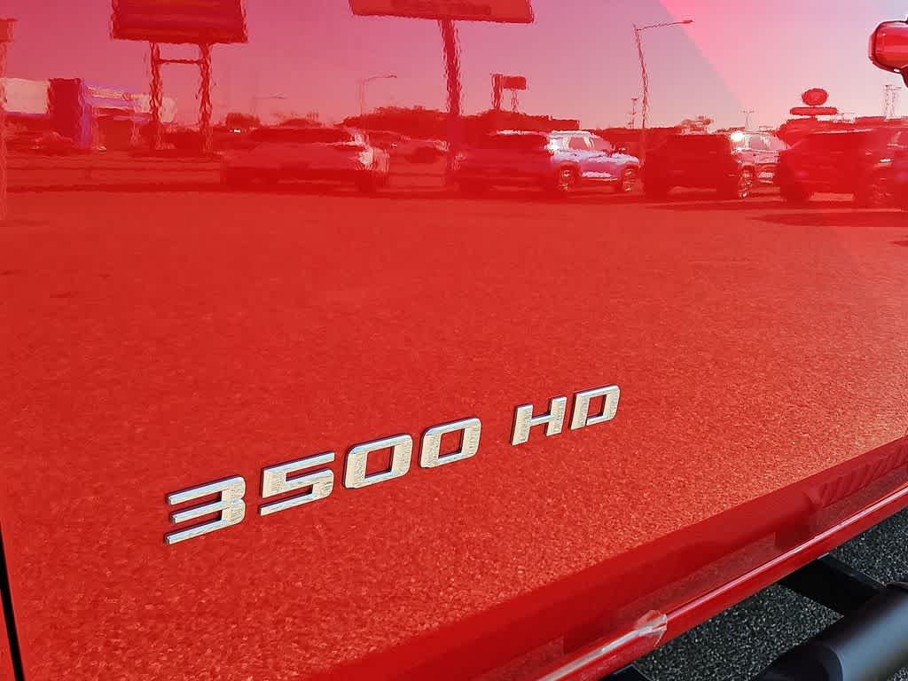 Thumbnail: 2026 Chevrolet Silverado 3500 - 11