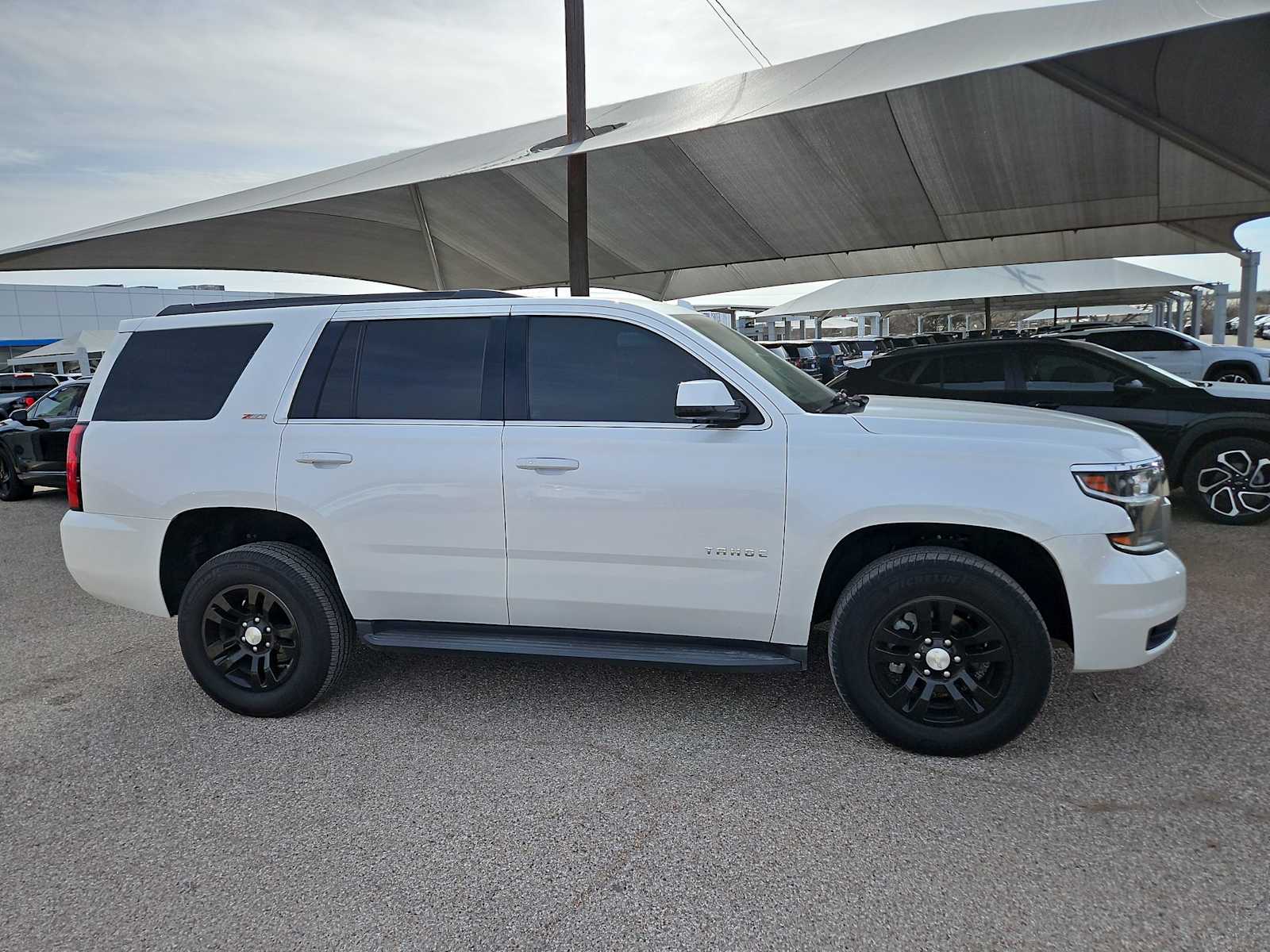 Thumbnail: 2016 Chevrolet Tahoe - 9
