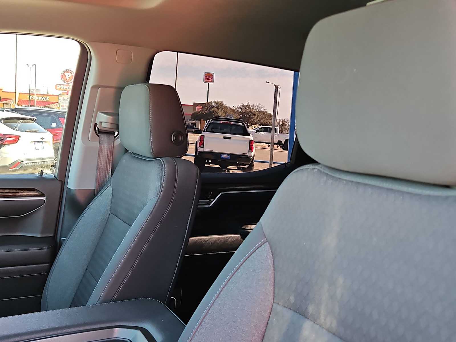 Thumbnail: 2022 GMC Sierra 1500 - 18