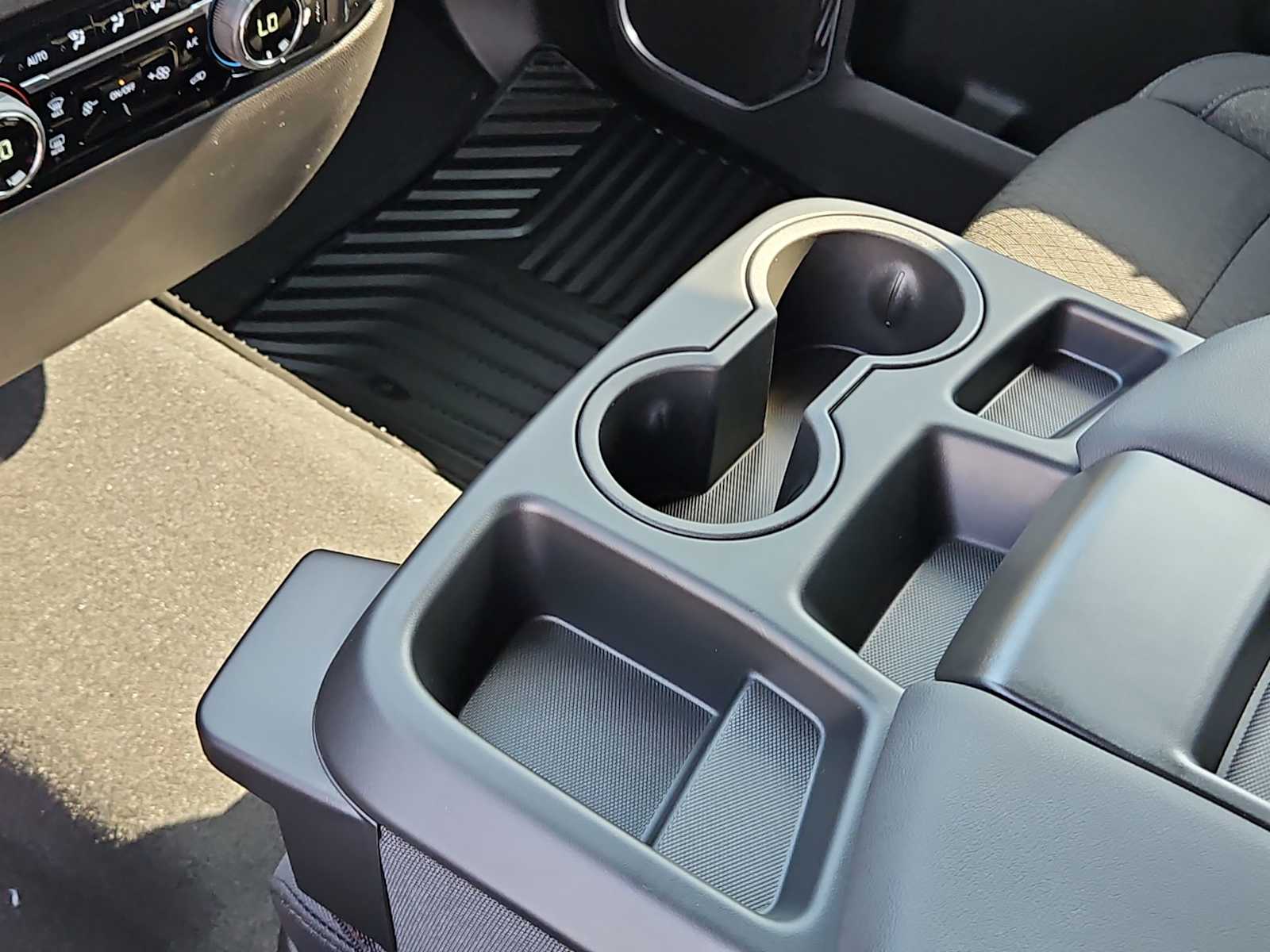 Thumbnail: 2026 Chevrolet Silverado 1500 - 20