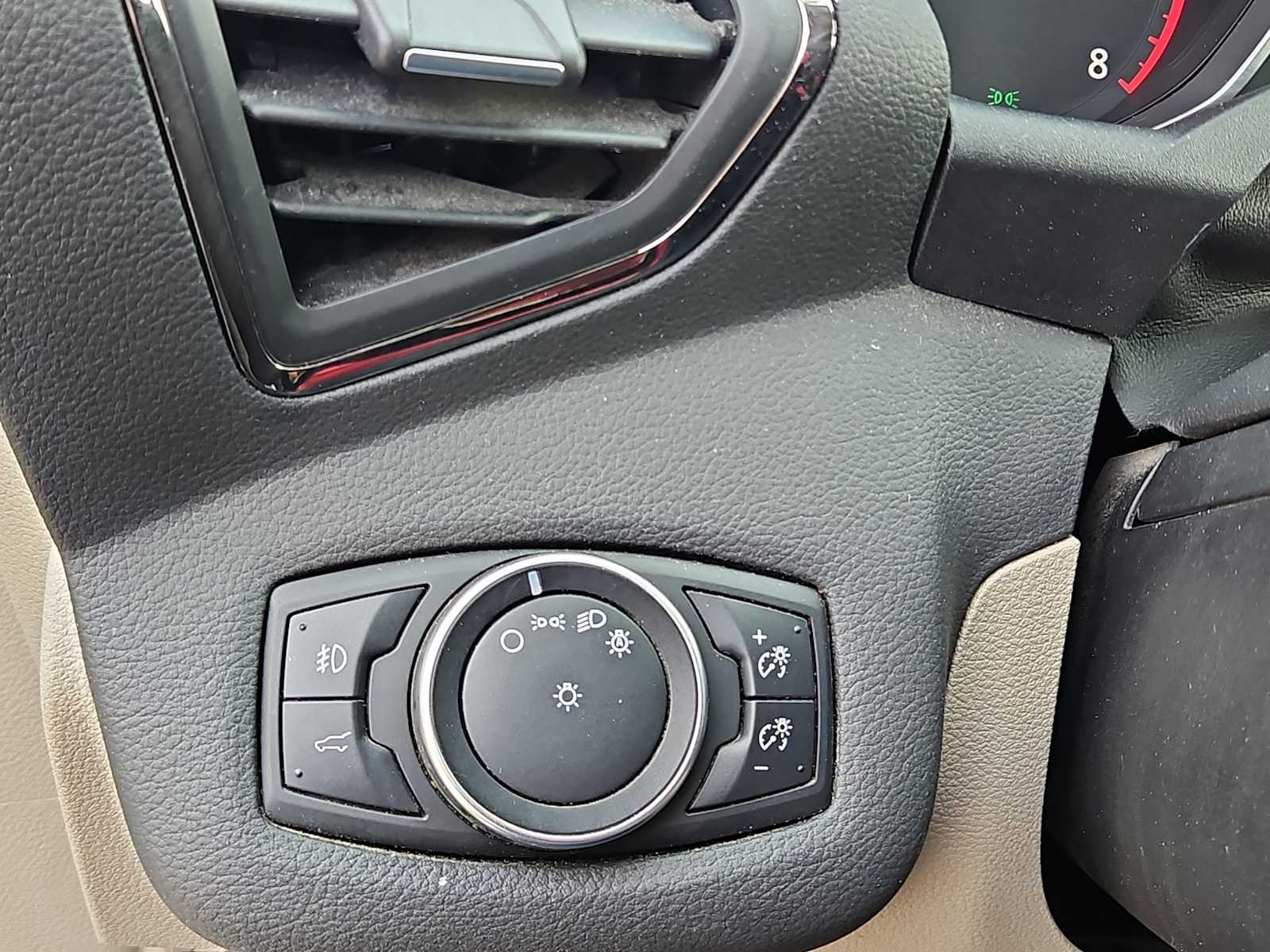 Thumbnail: 2017 Ford Escape - 25