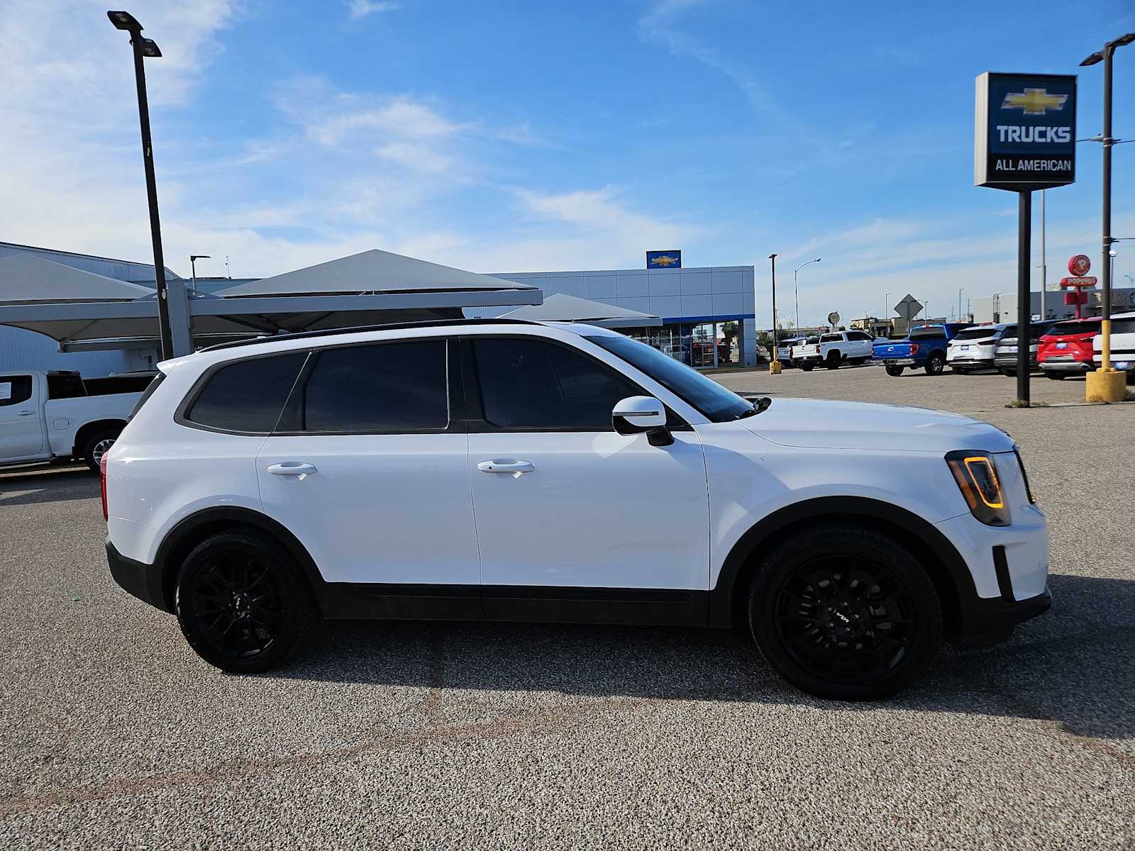 Thumbnail: 2022 Kia Telluride - 9