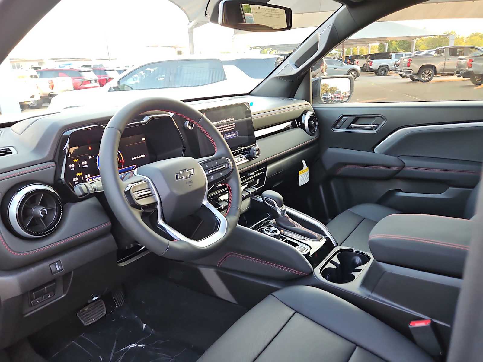 Thumbnail: 2026 Chevrolet Colorado - 10