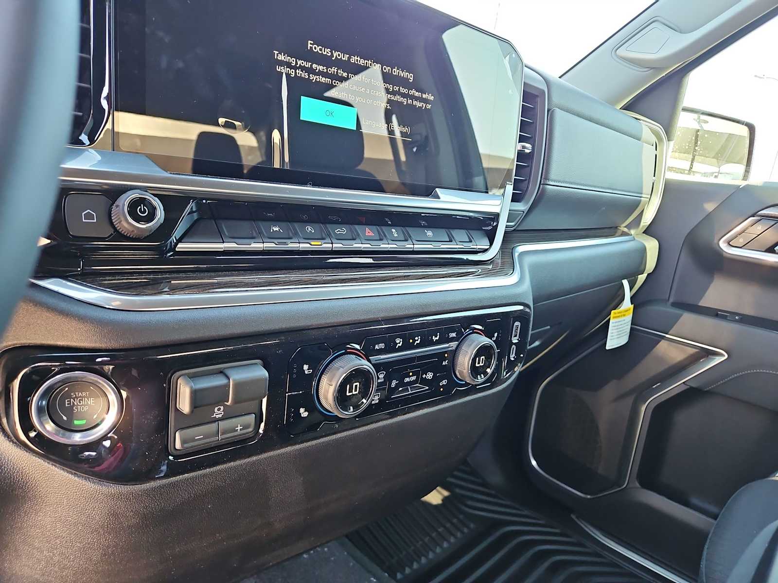 Thumbnail: 2026 Chevrolet Silverado 1500 - 24