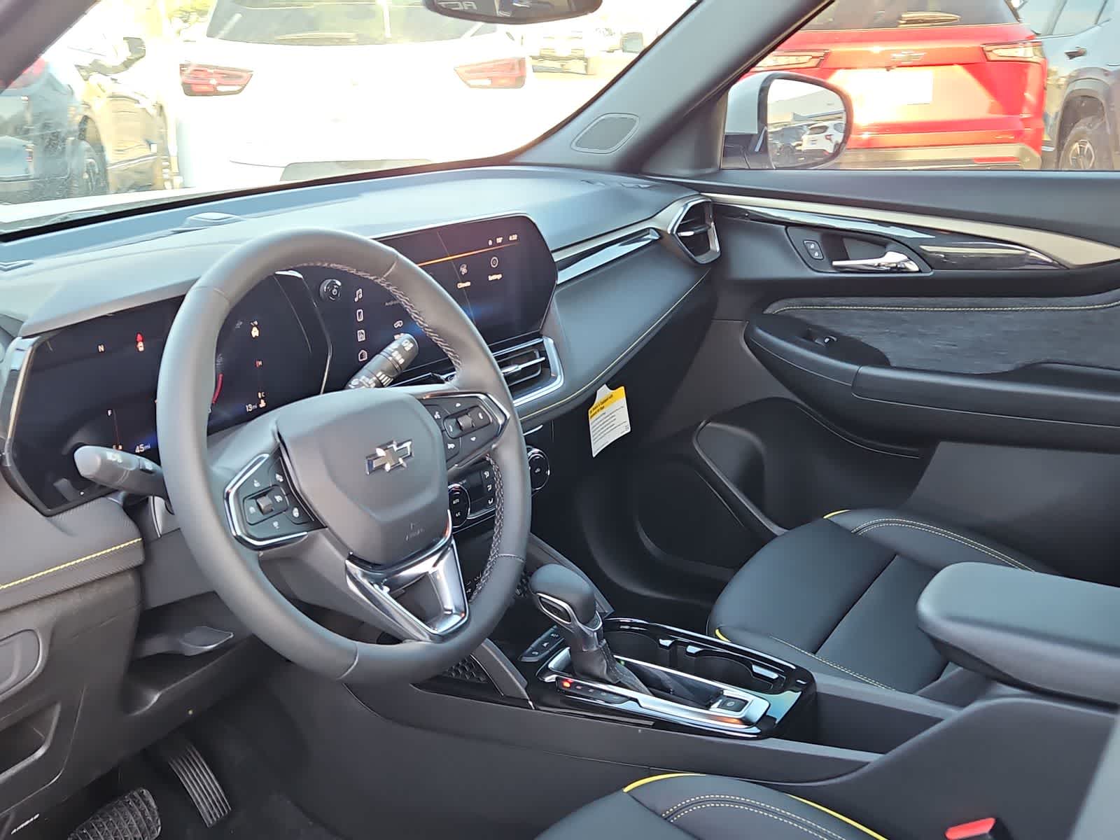 Thumbnail: 2025 Chevrolet TrailBlazer - 2