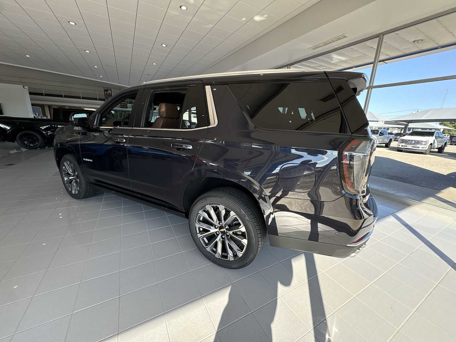 Thumbnail: 2025 Chevrolet Tahoe - 6