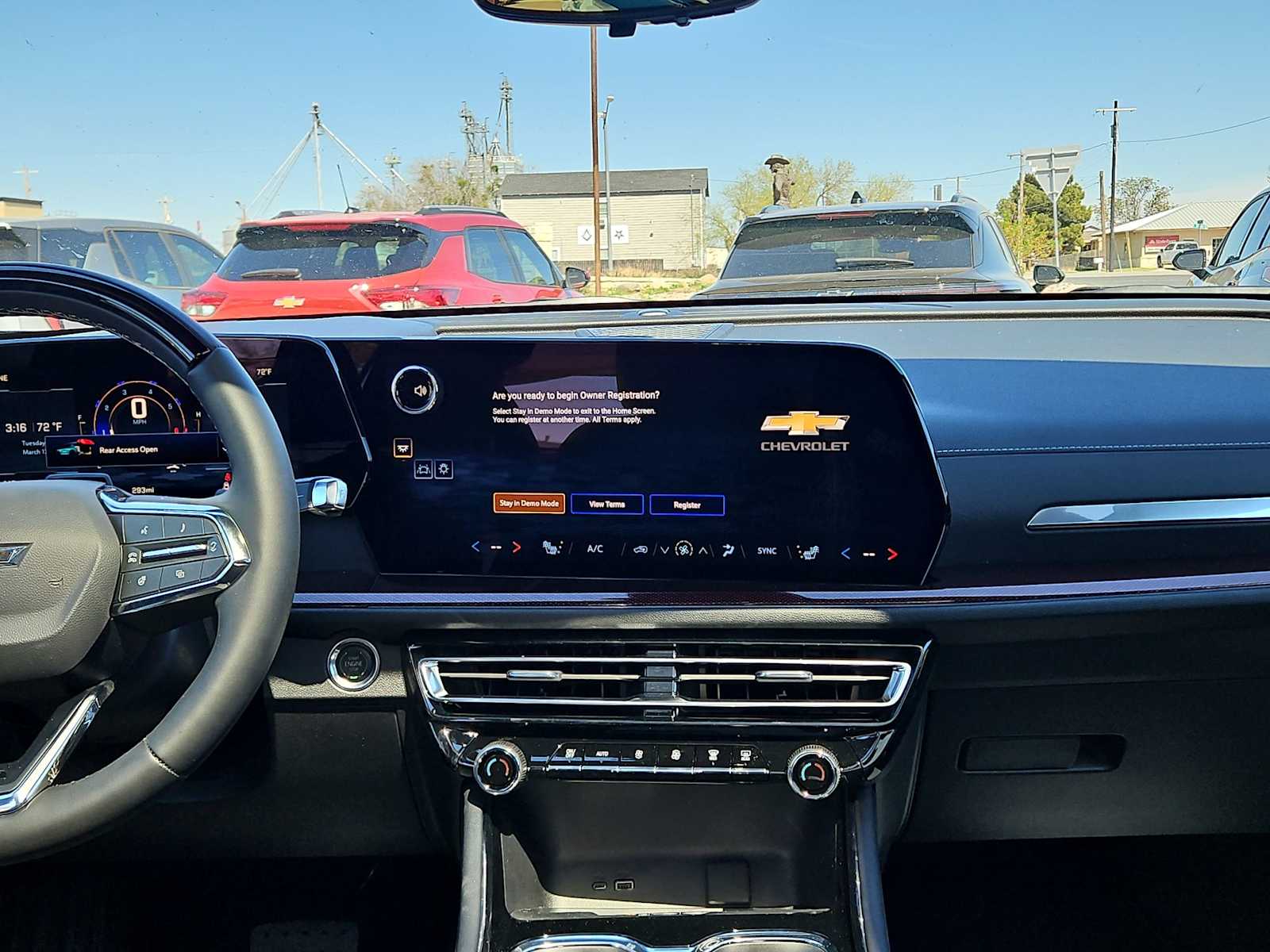 Thumbnail: 2026 Chevrolet Traverse - 14