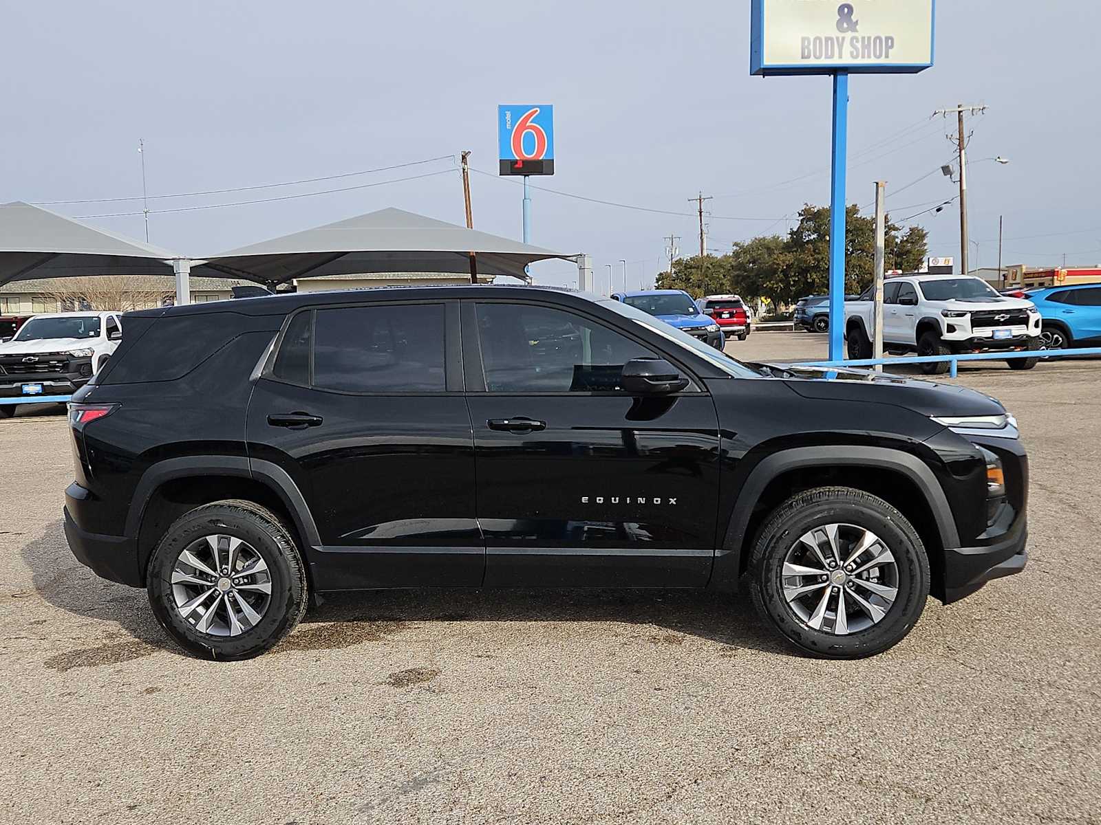 Thumbnail: 2026 Chevrolet Equinox - 9