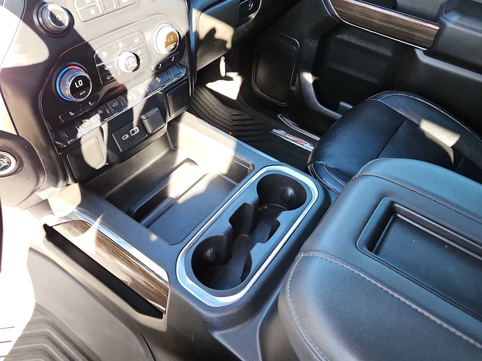 Thumbnail: 2022 Chevrolet Silverado 1500 - 20