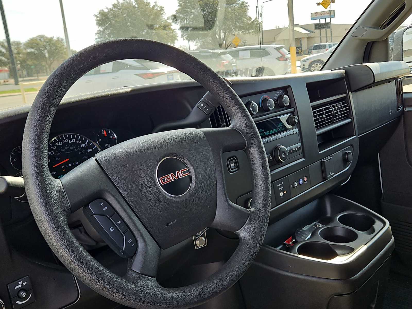 Thumbnail: 2024 GMC Savana - 16