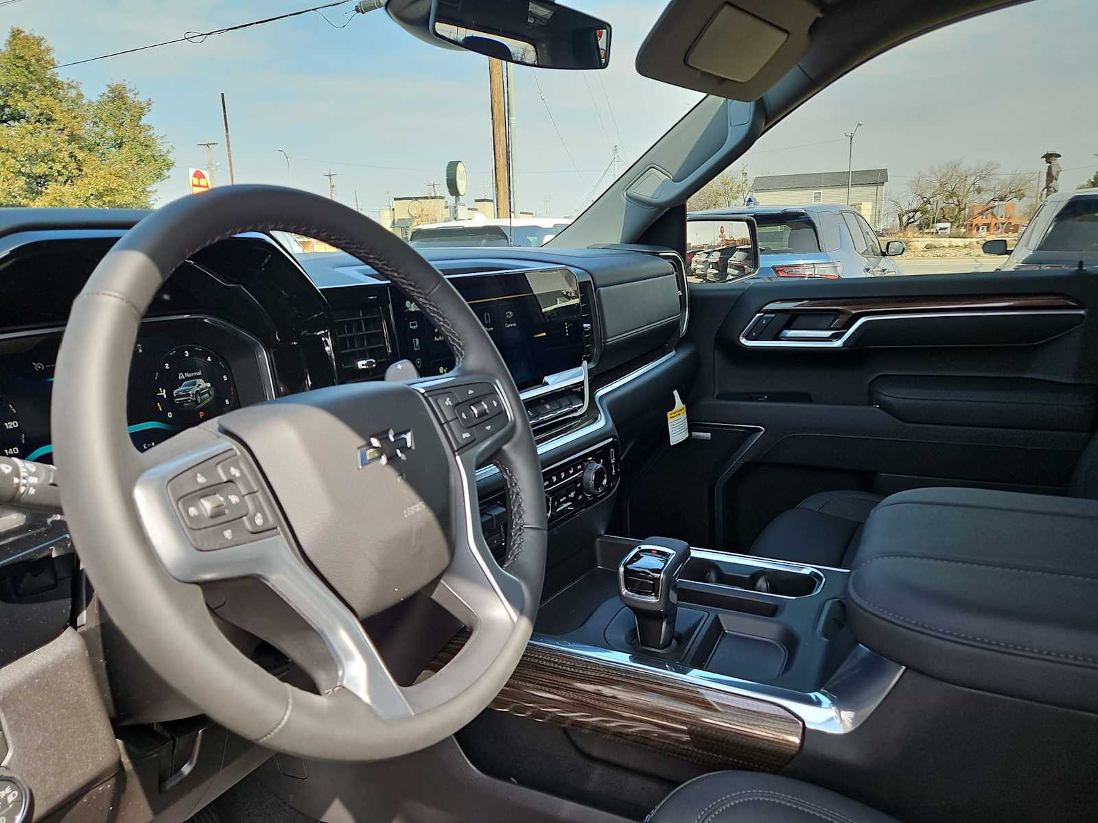 Thumbnail: 2026 Chevrolet Silverado 1500 - 10