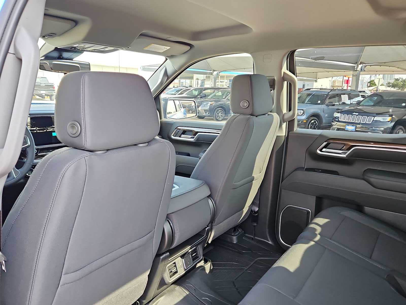 Thumbnail: 2026 Chevrolet Silverado 1500 - 15