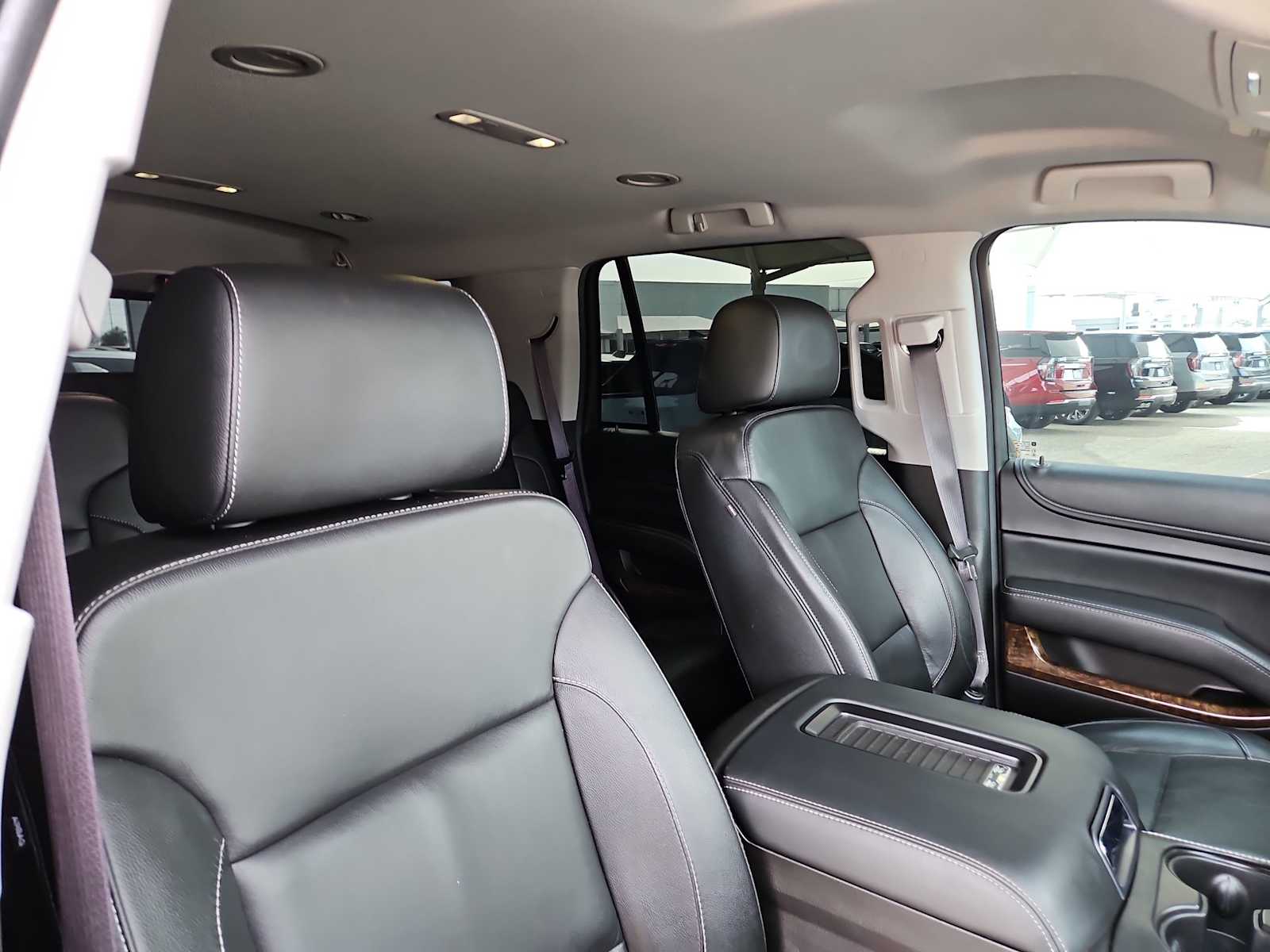 Thumbnail: 2016 Chevrolet Tahoe - 18