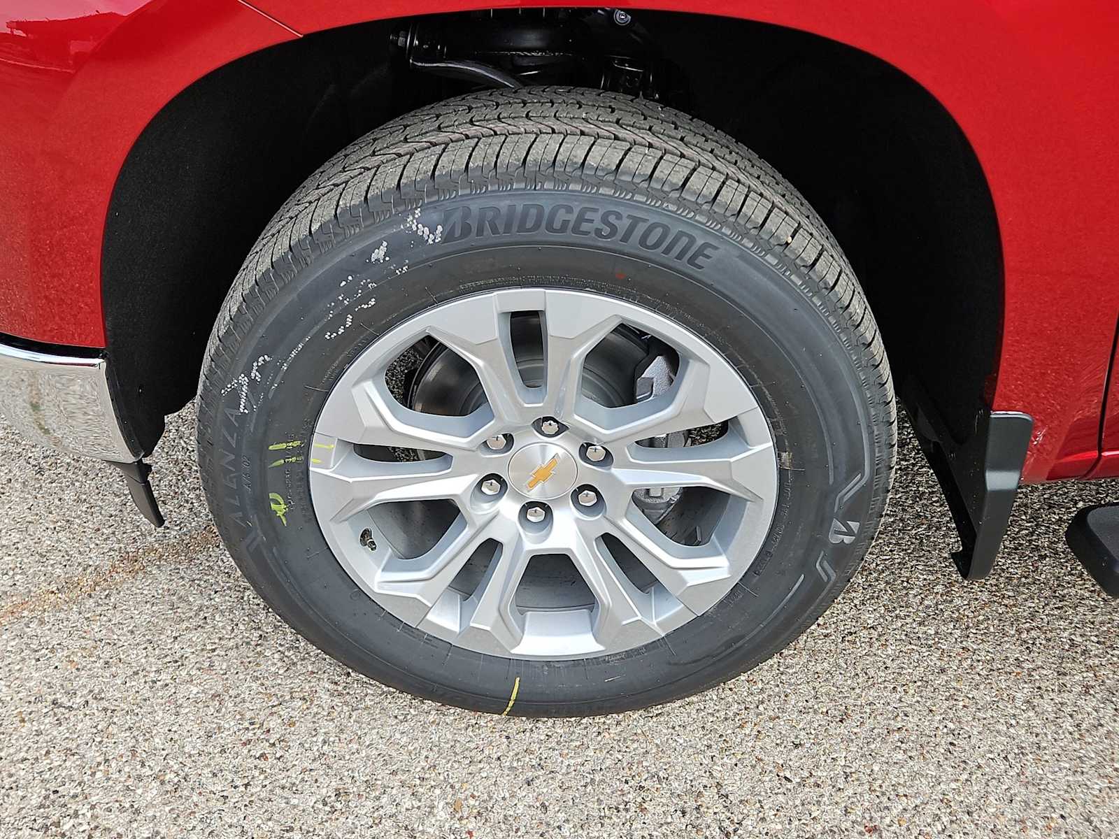 Thumbnail: 2026 Chevrolet Silverado 1500 - 12