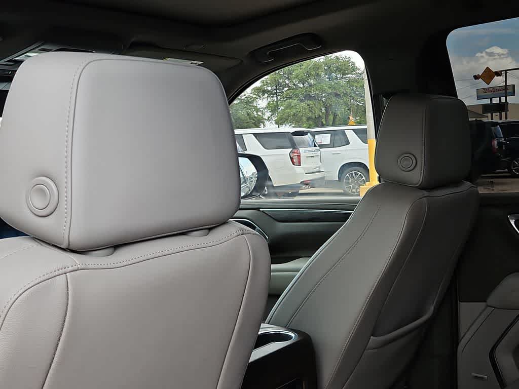 Thumbnail: 2023 Chevrolet Suburban - 15