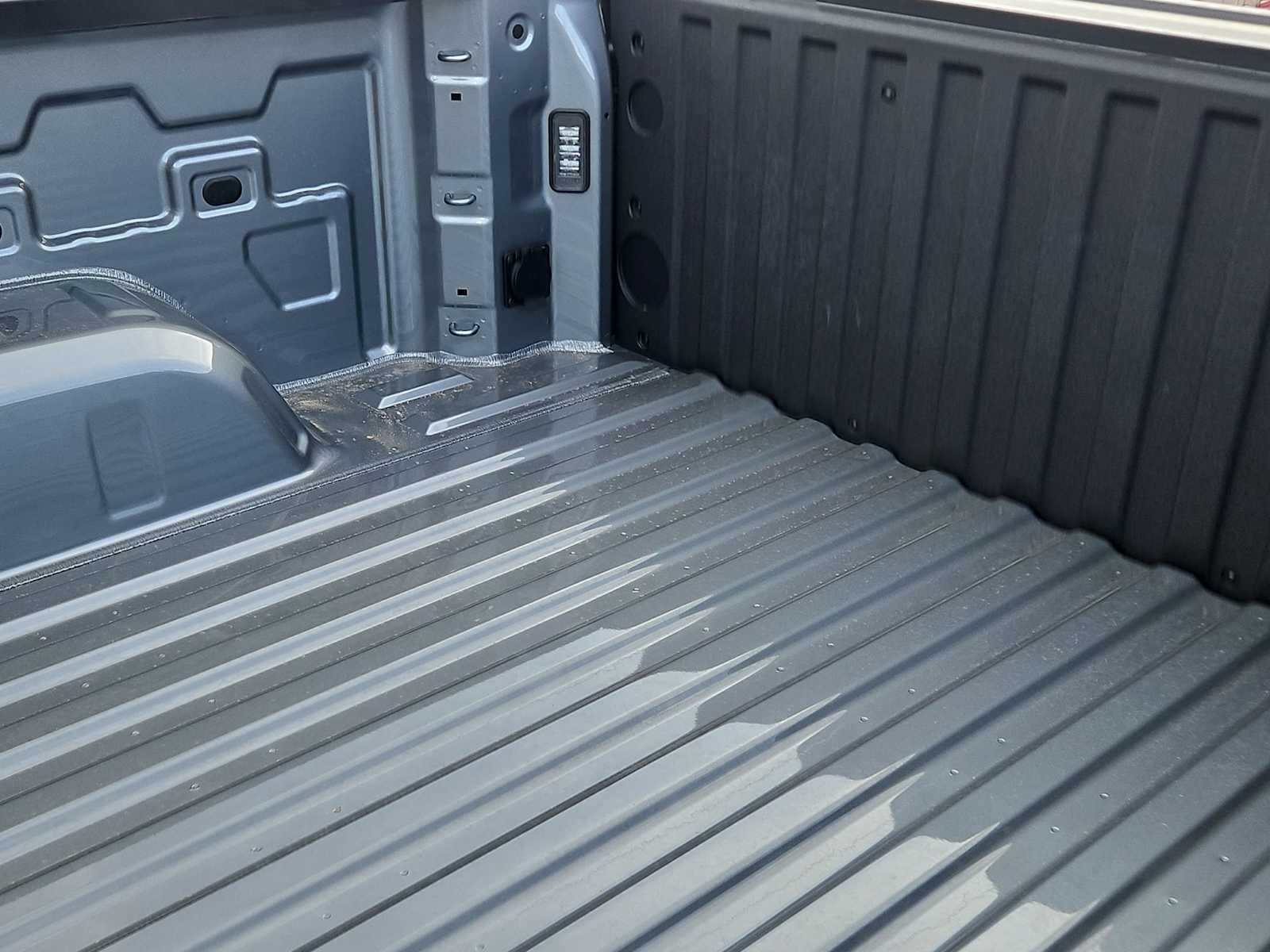 Thumbnail: 2026 Chevrolet Silverado 1500 - 23