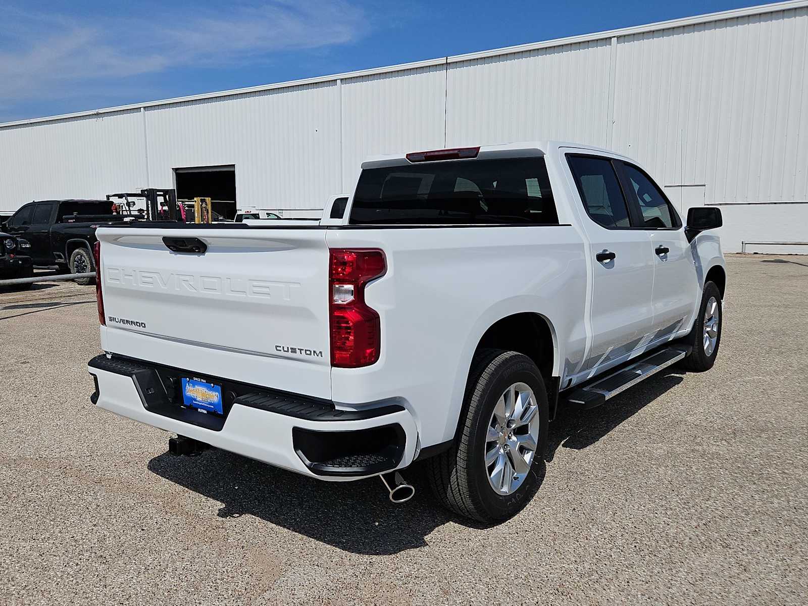 Thumbnail: 2026 Chevrolet Silverado 1500 - 8