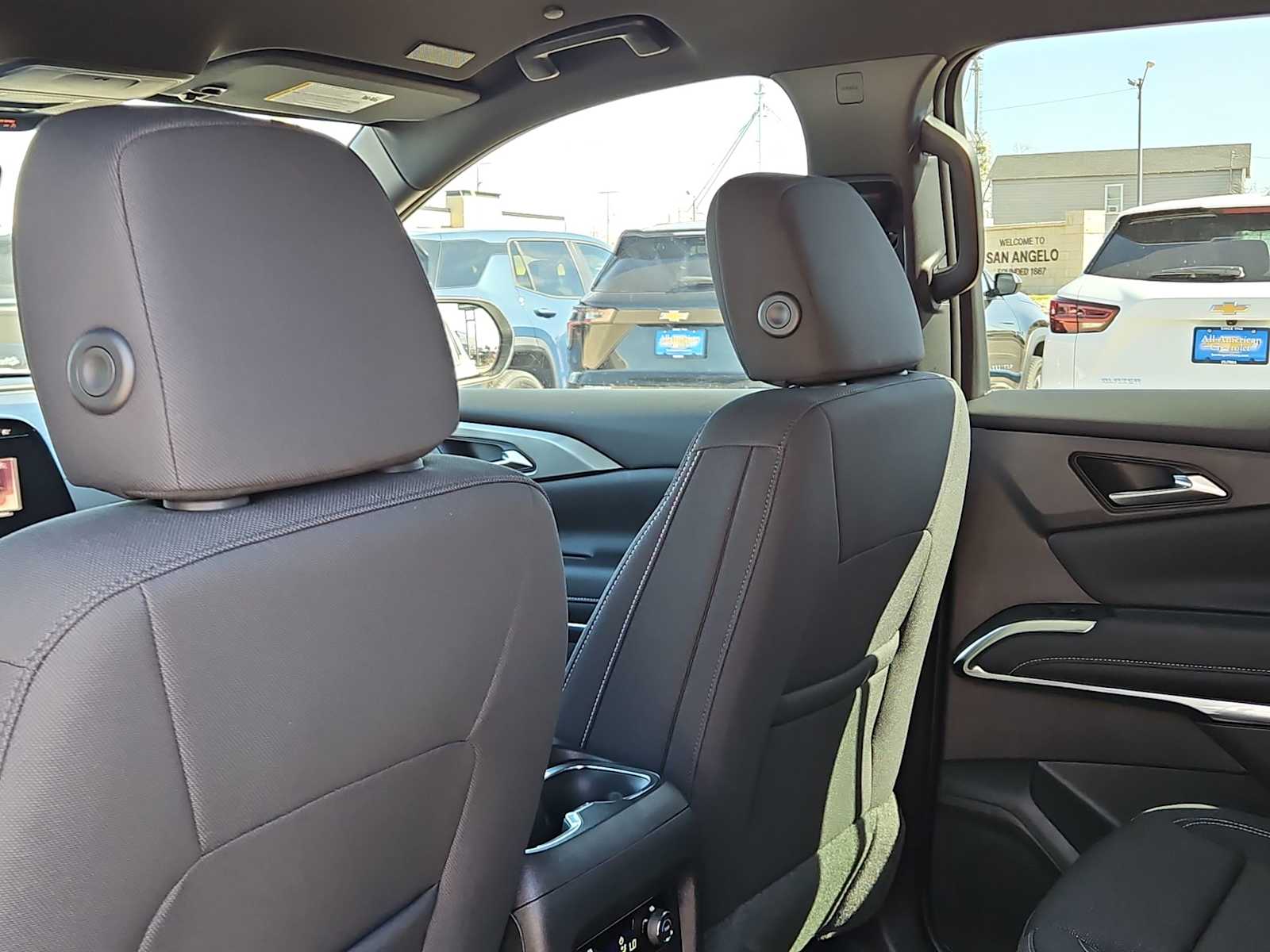 Thumbnail: 2026 Chevrolet Traverse - 16