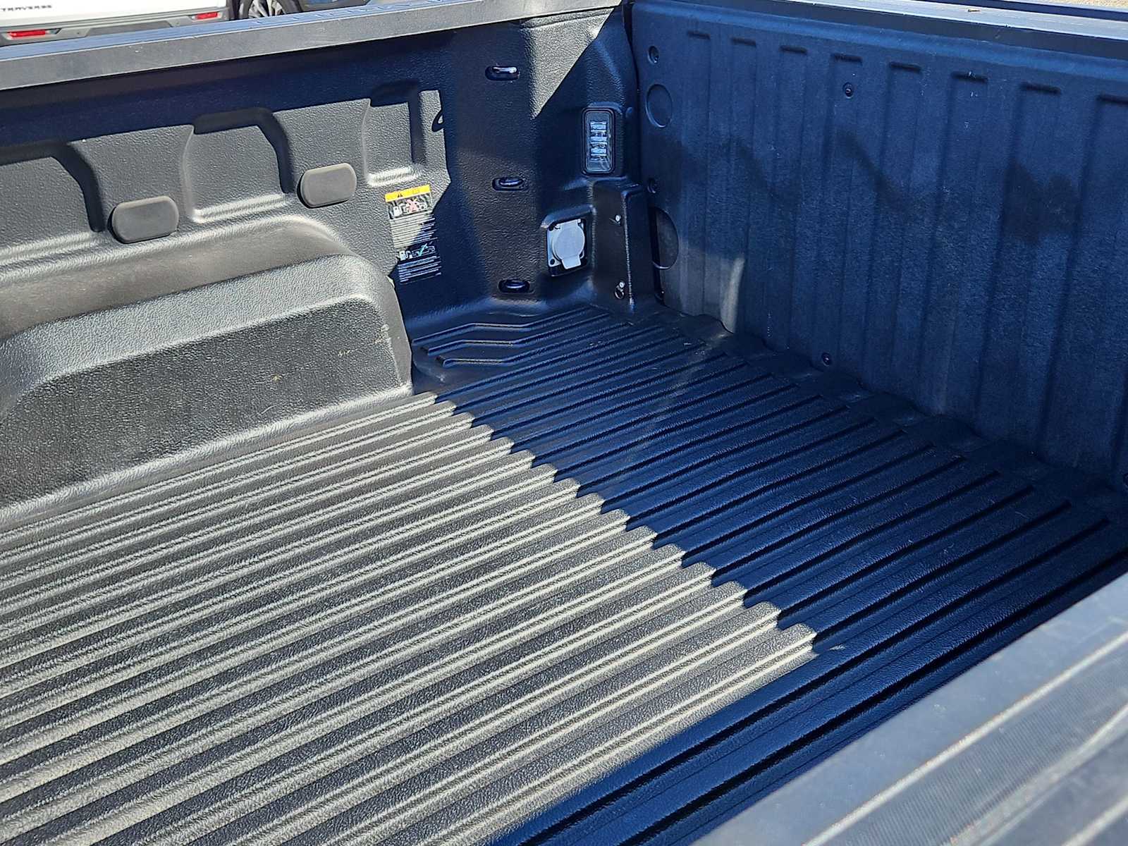 Thumbnail: 2022 Chevrolet Silverado 1500 - 23