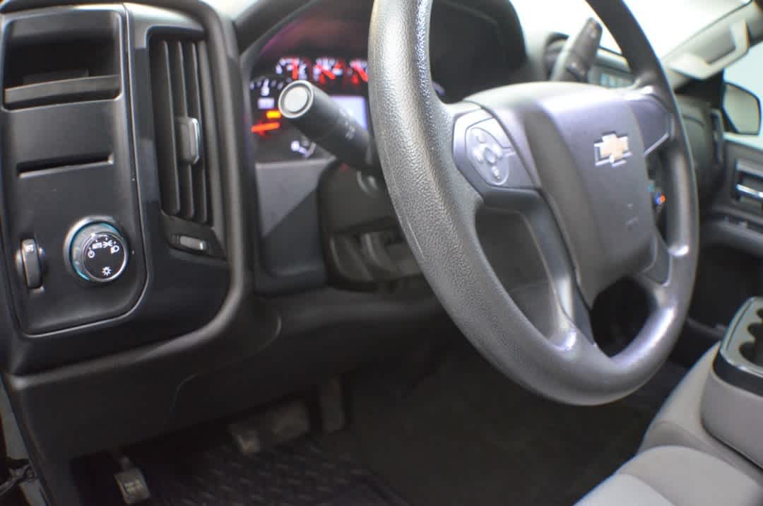 Thumbnail: 2018 Chevrolet Silverado 1500 - 21