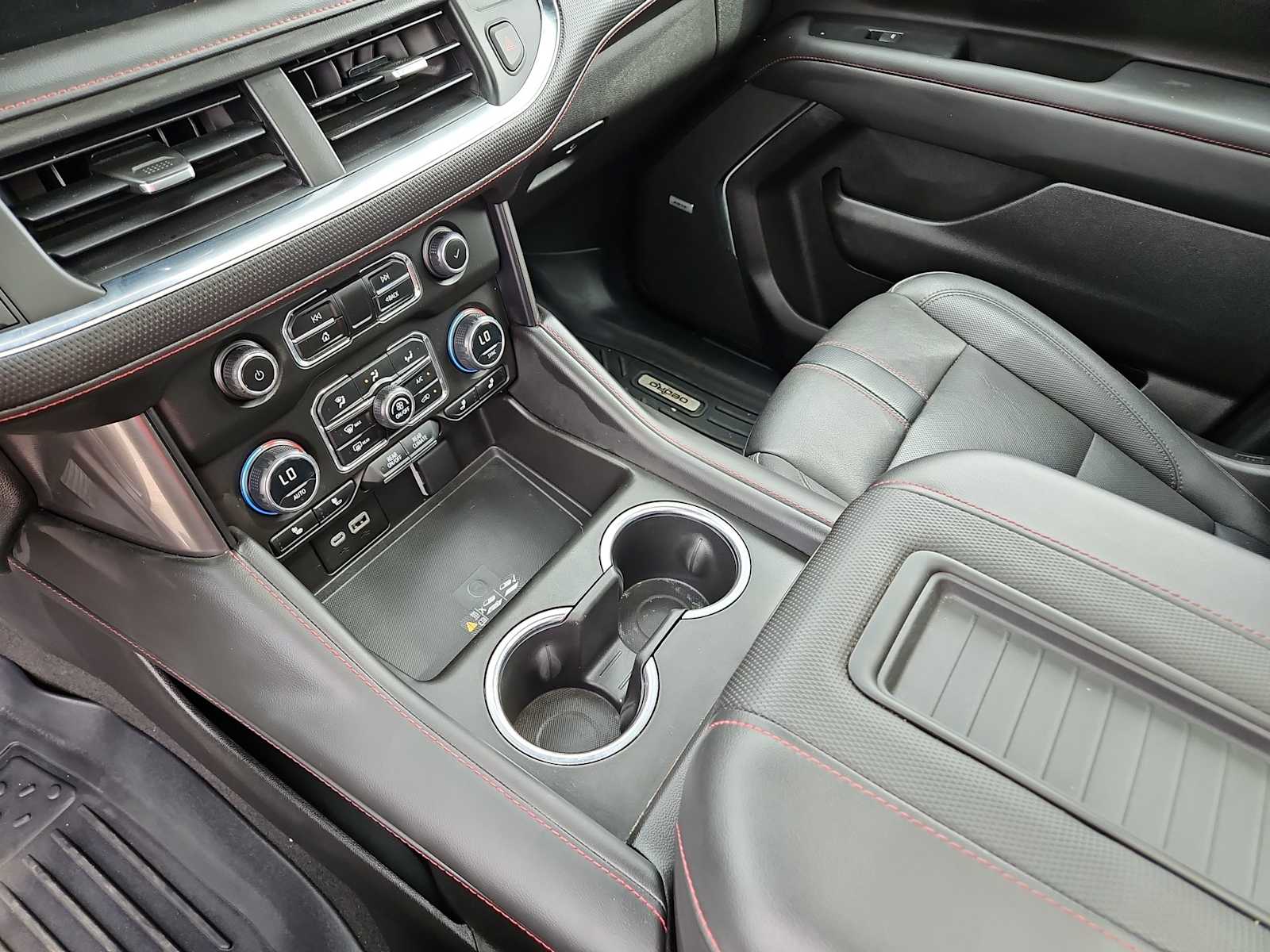 Thumbnail: 2023 Chevrolet Tahoe - 24